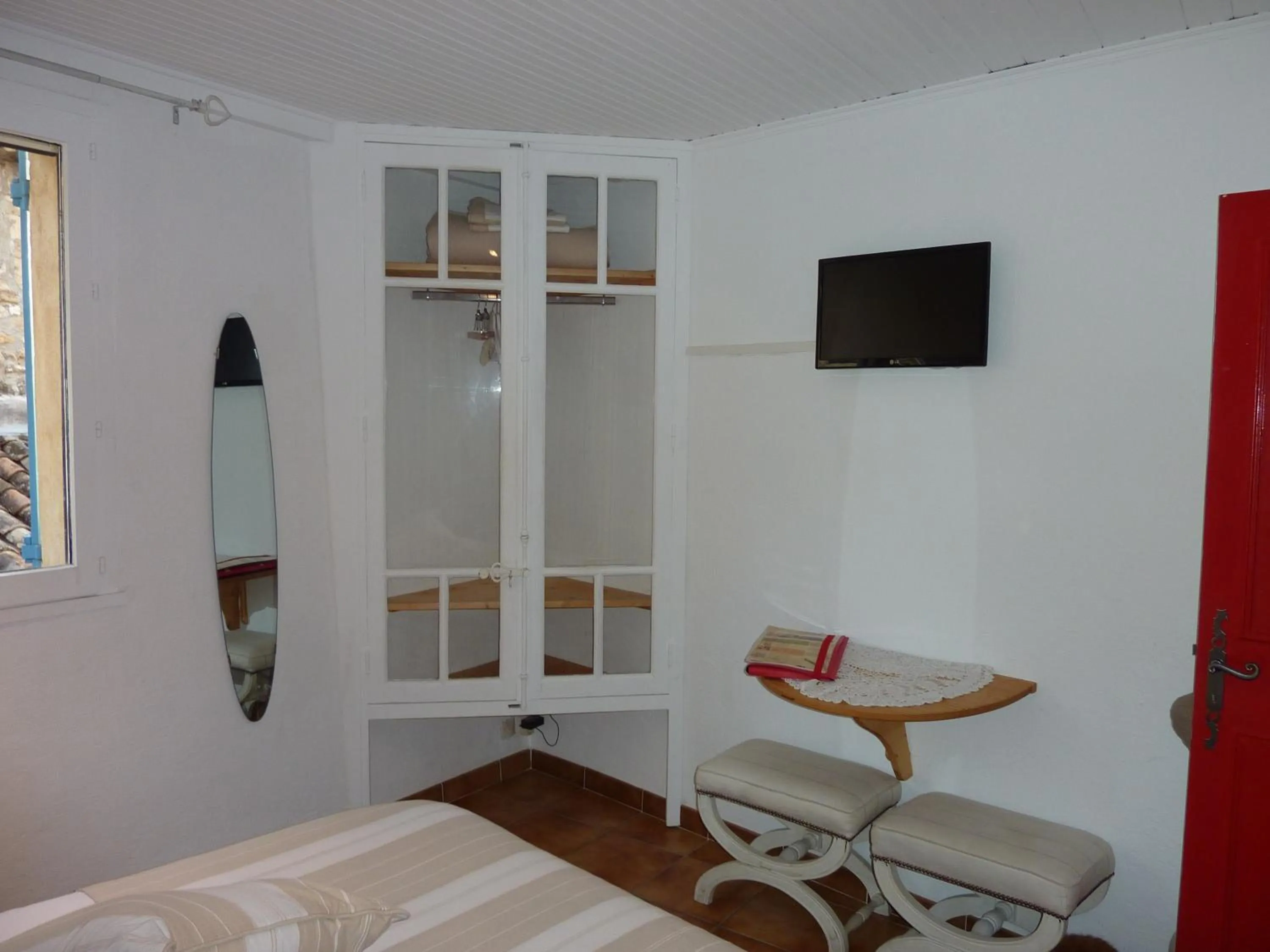 Bedroom, Bed in Gite Fa Mille maison bleu