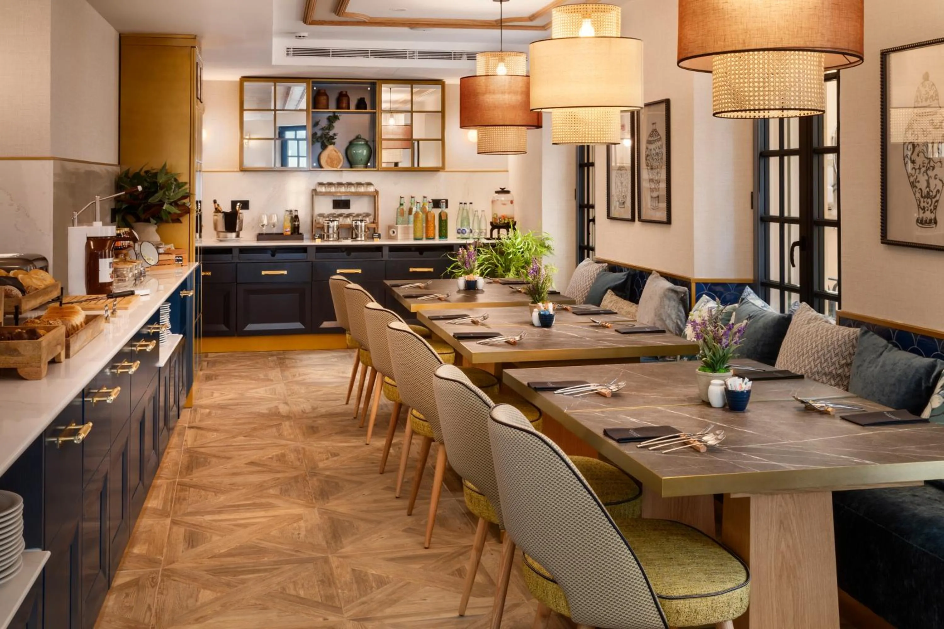 Buffet breakfast in Catalonia Puerta del Mar