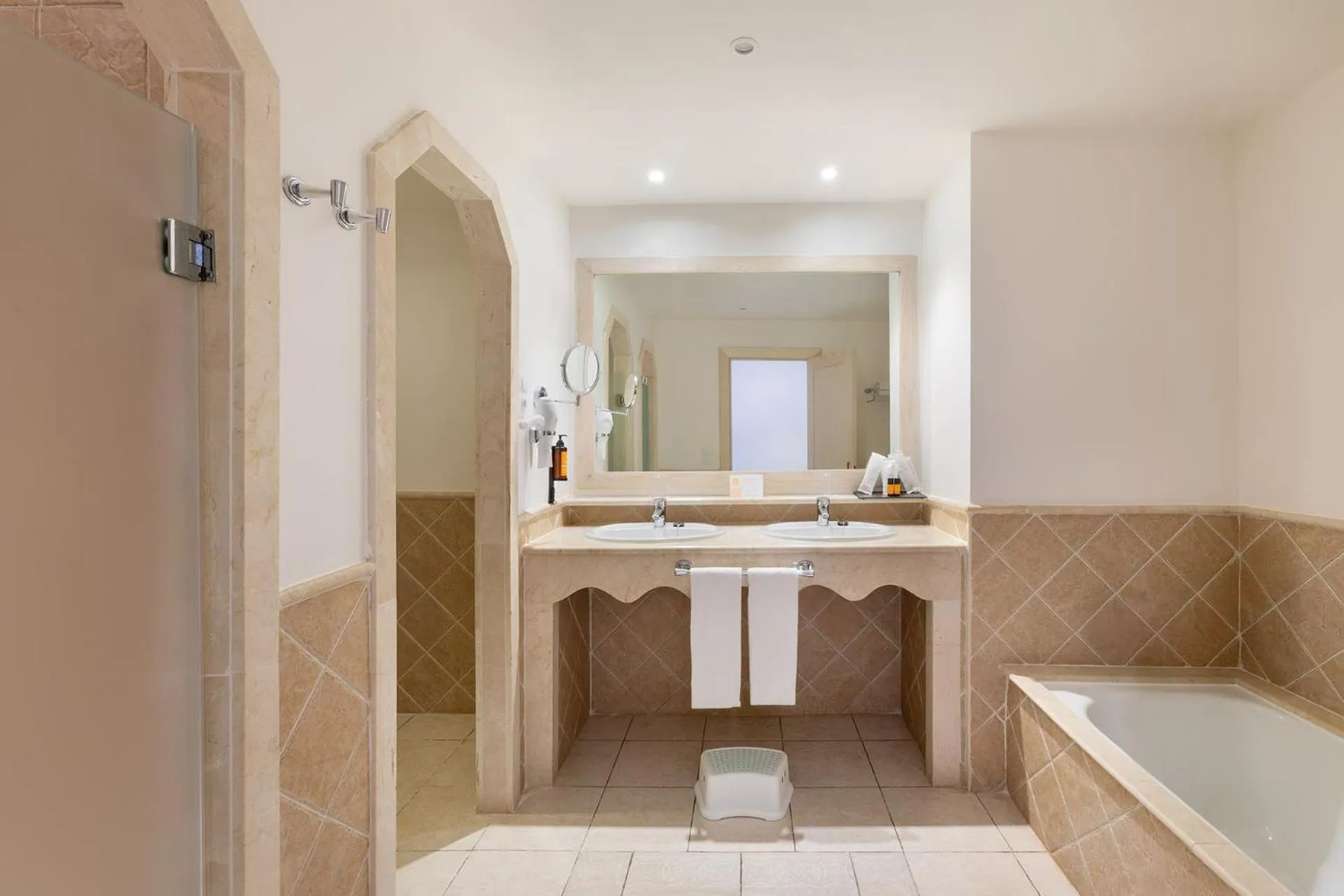 Bathroom in Gran Castillo Tagoro Family & Fun Playa Blanca