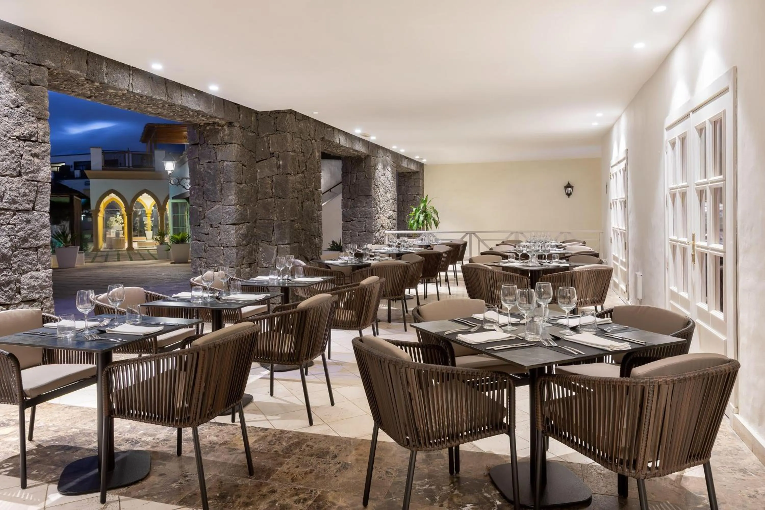 Restaurant/places to eat in Gran Castillo Tagoro Family & Fun Playa Blanca