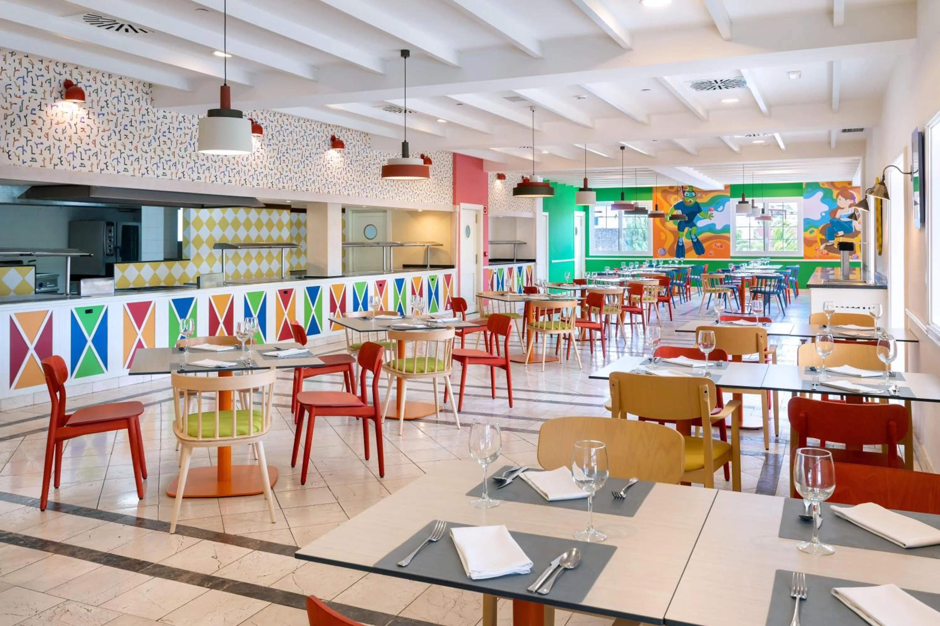 Restaurant/places to eat in Gran Castillo Tagoro Family & Fun Playa Blanca