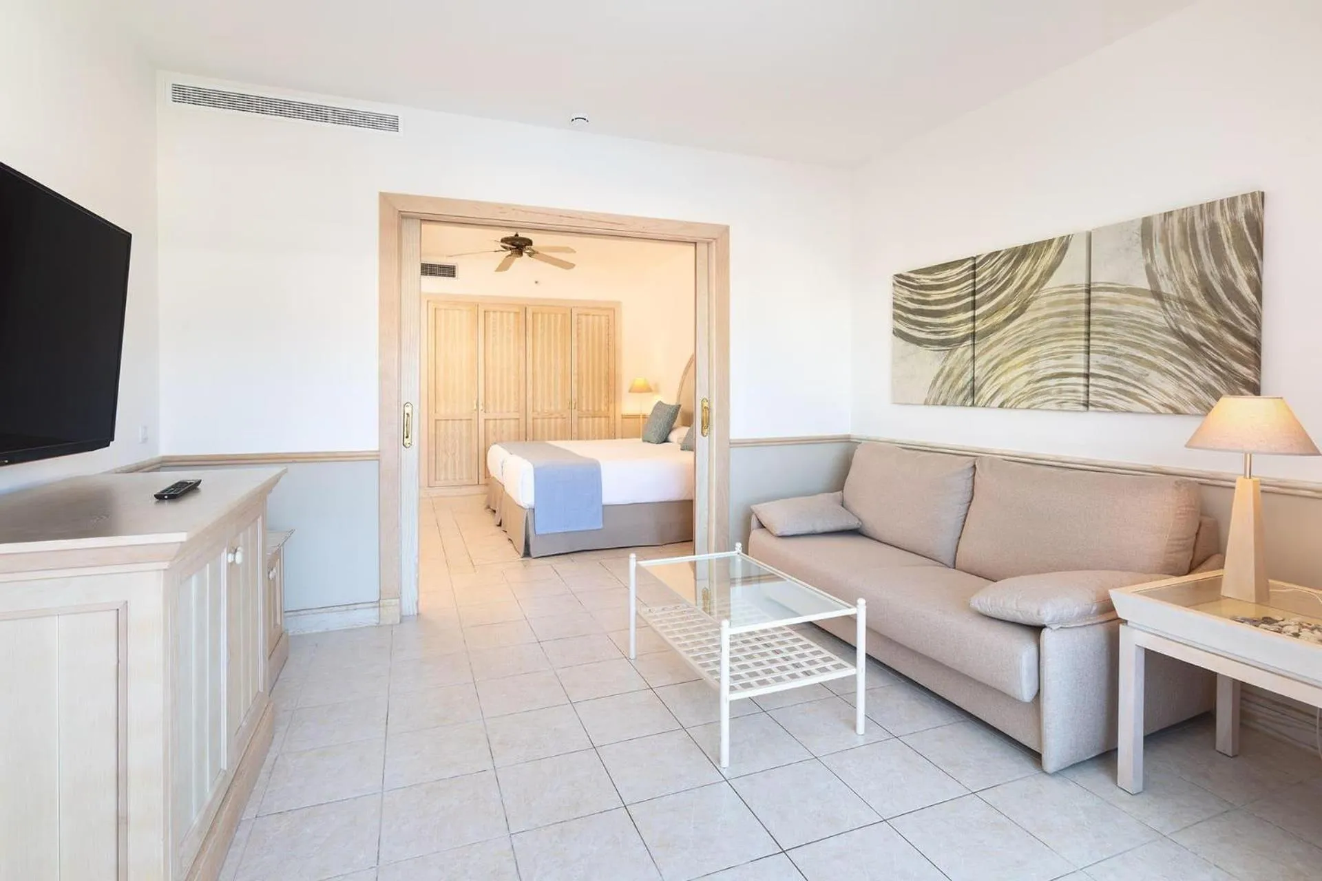 Photo of the whole room in Gran Castillo Tagoro Family & Fun Playa Blanca