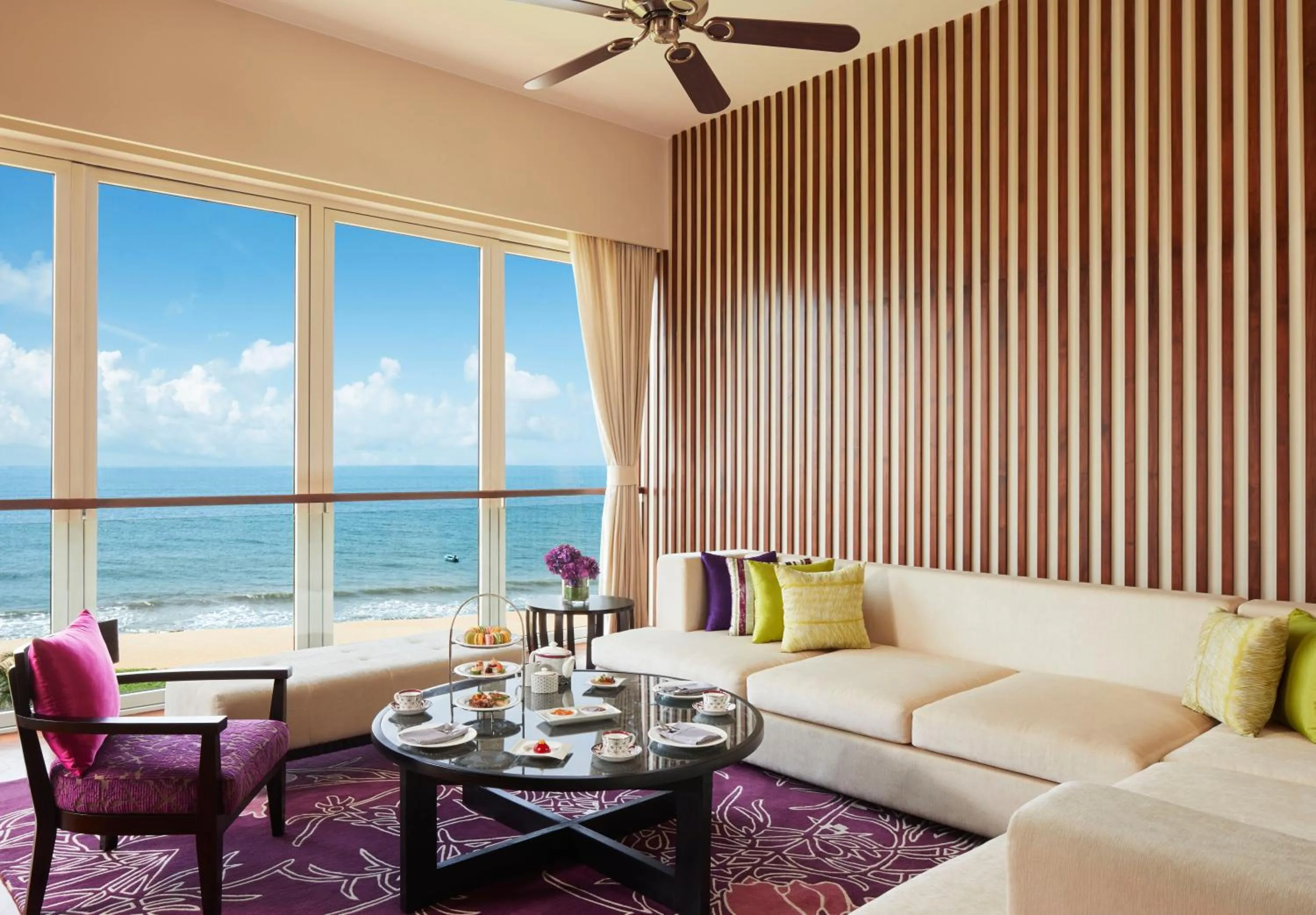 Living room in Sentido Heritance Negombo