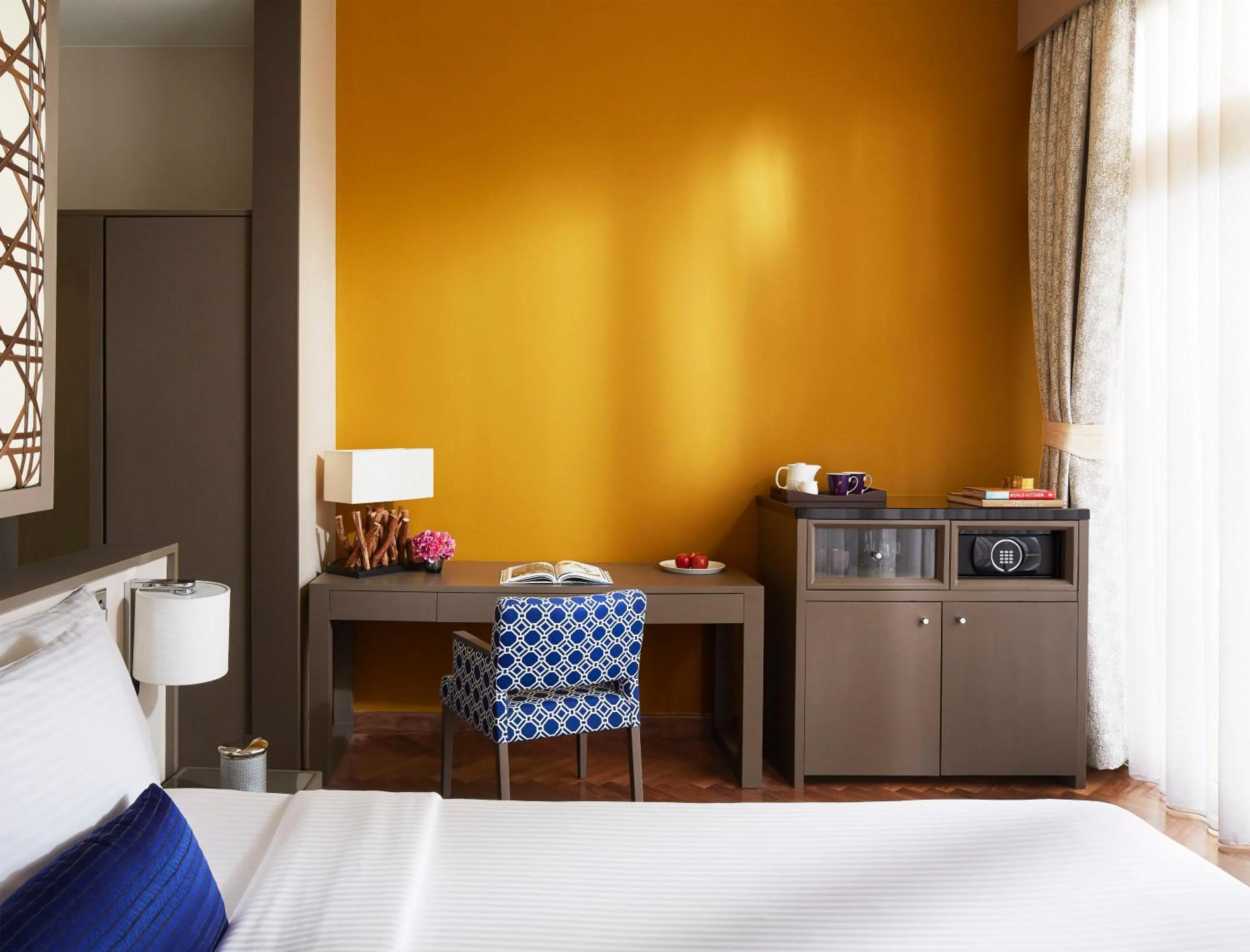 Coffee/tea facilities, Bed in Sentido Heritance Negombo