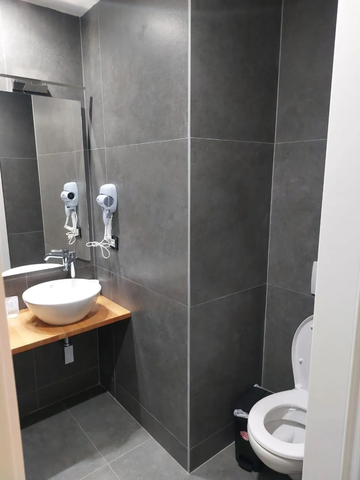 Bathroom in Hotel Jali