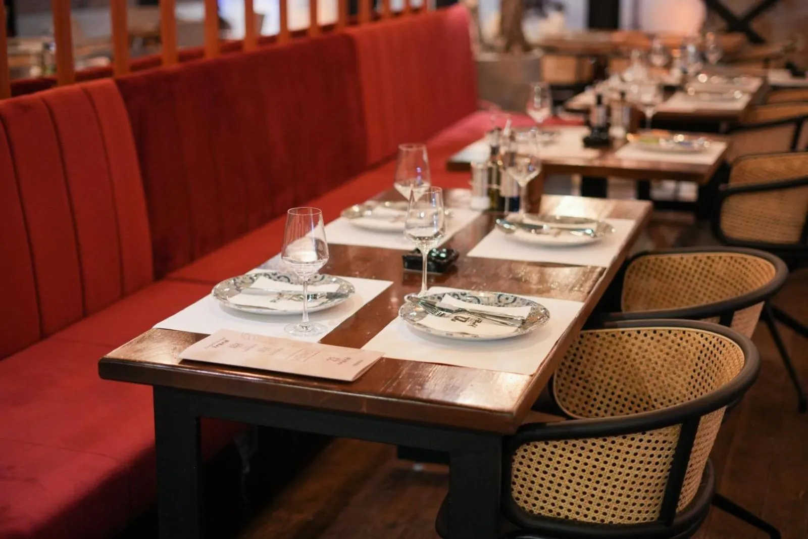 Restaurant/places to eat in Hotel London B&B