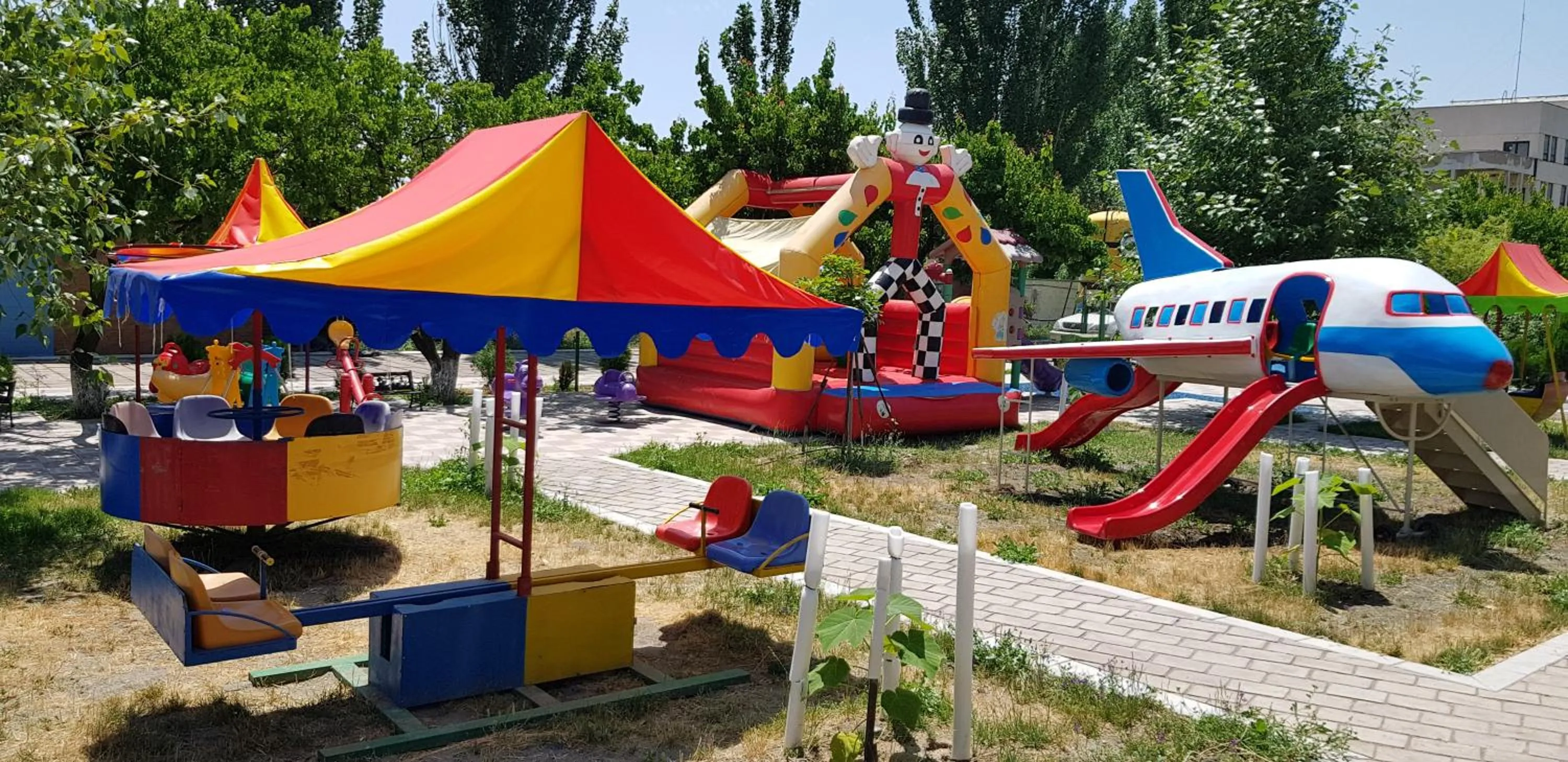 Cross Apartments and Tours