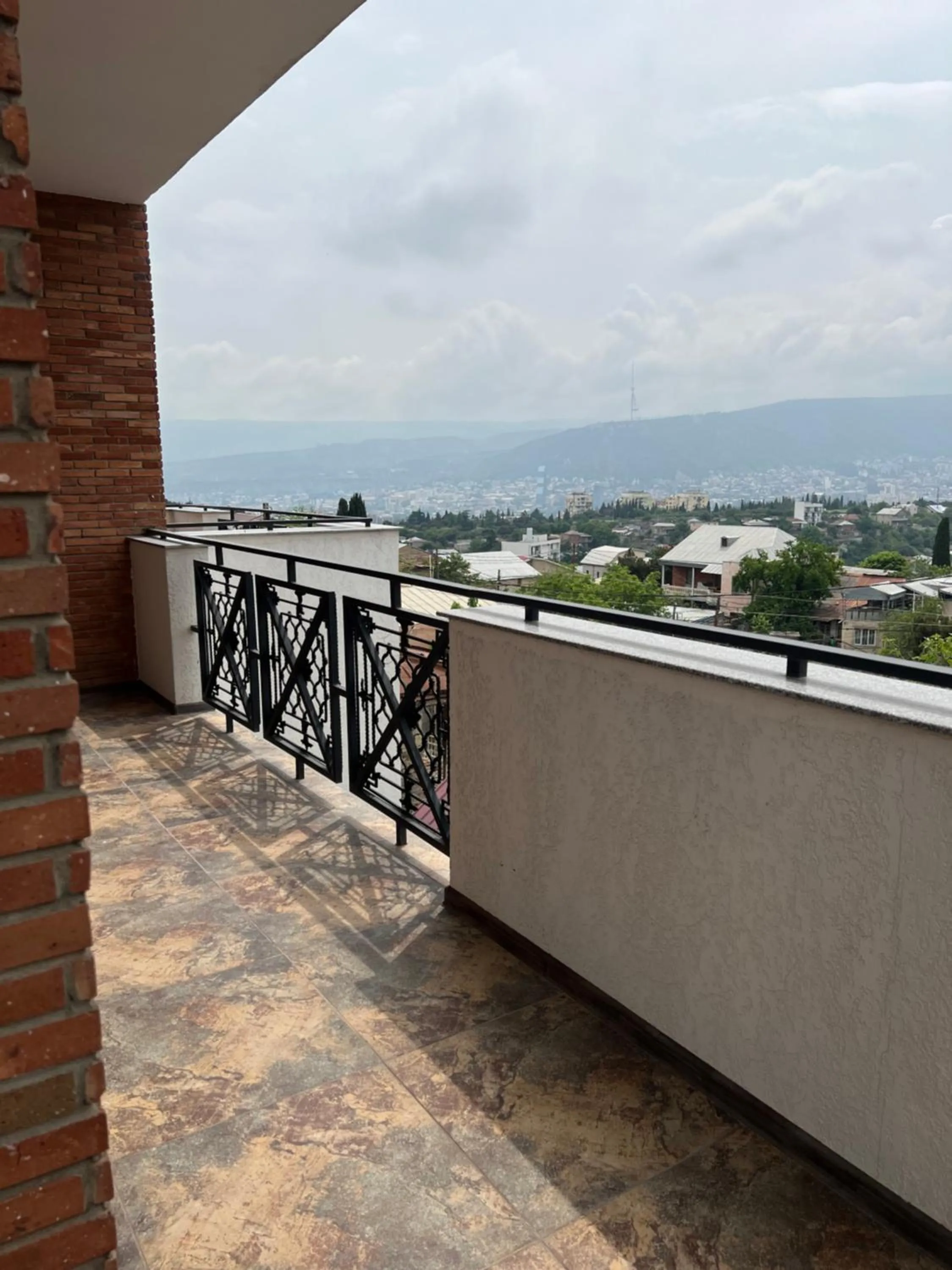 Day in Panorama Hills Apart-Hotel