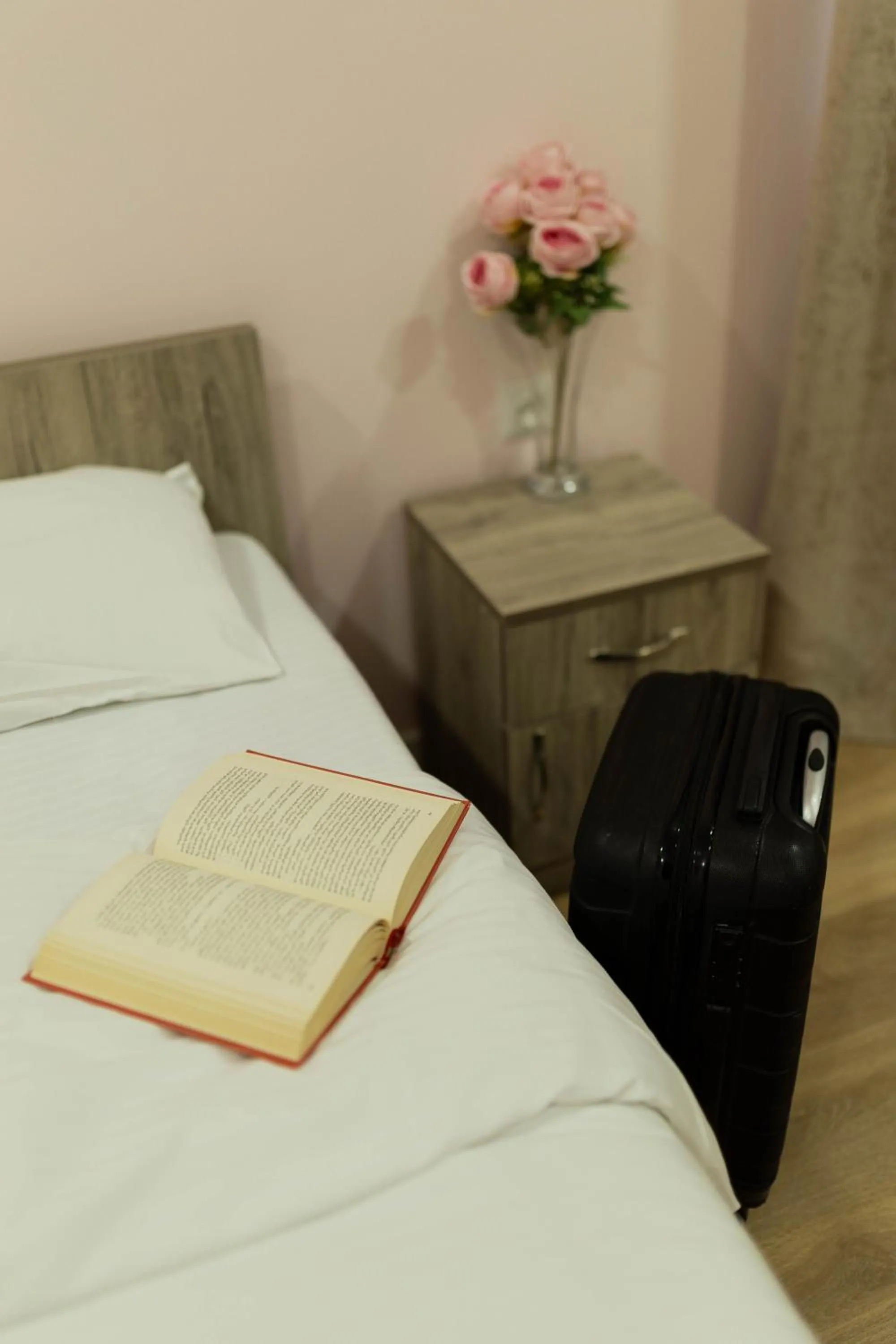 Bed in Panorama Hills Apart-Hotel