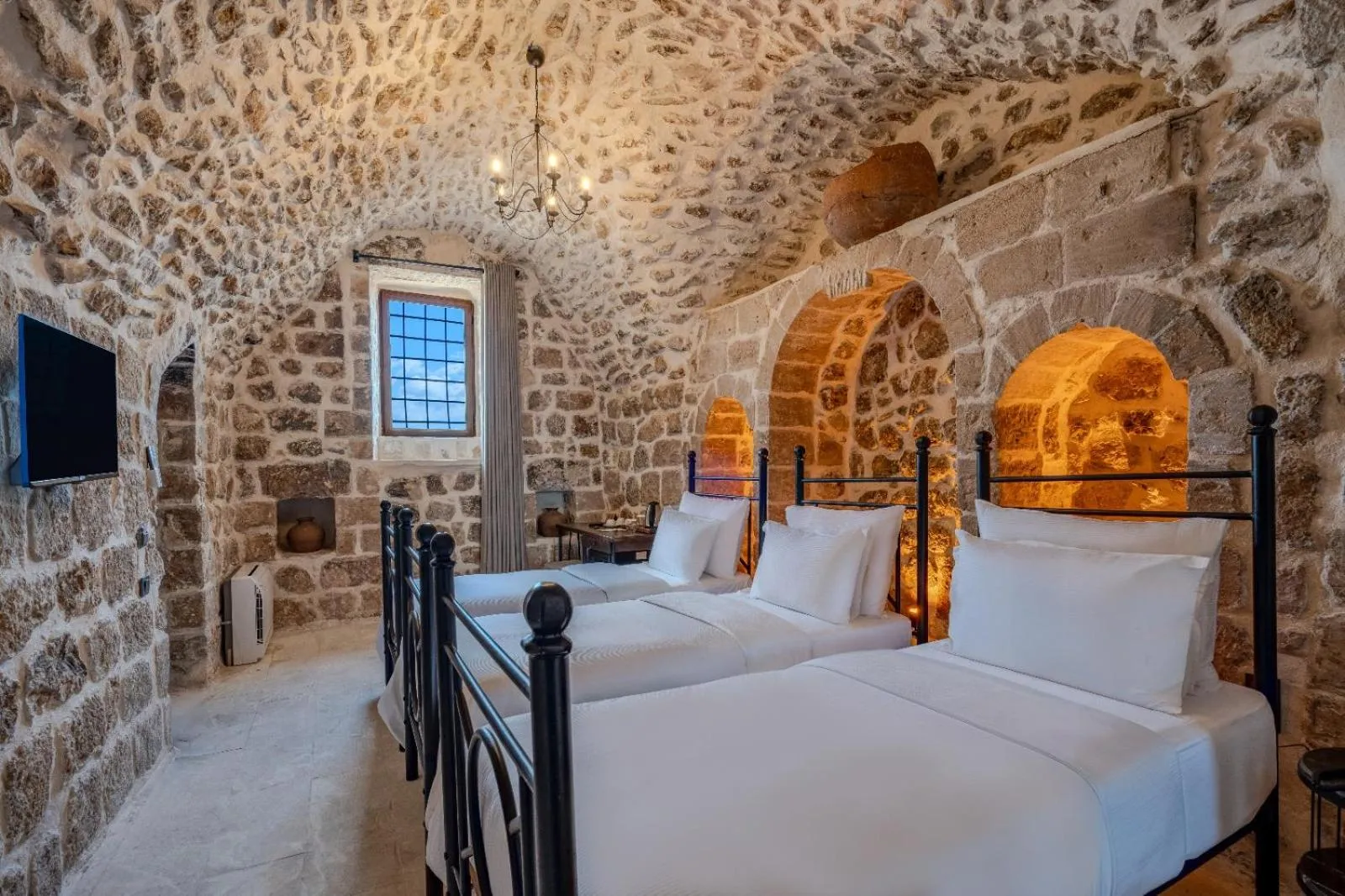 Bed in Maran House Mardin