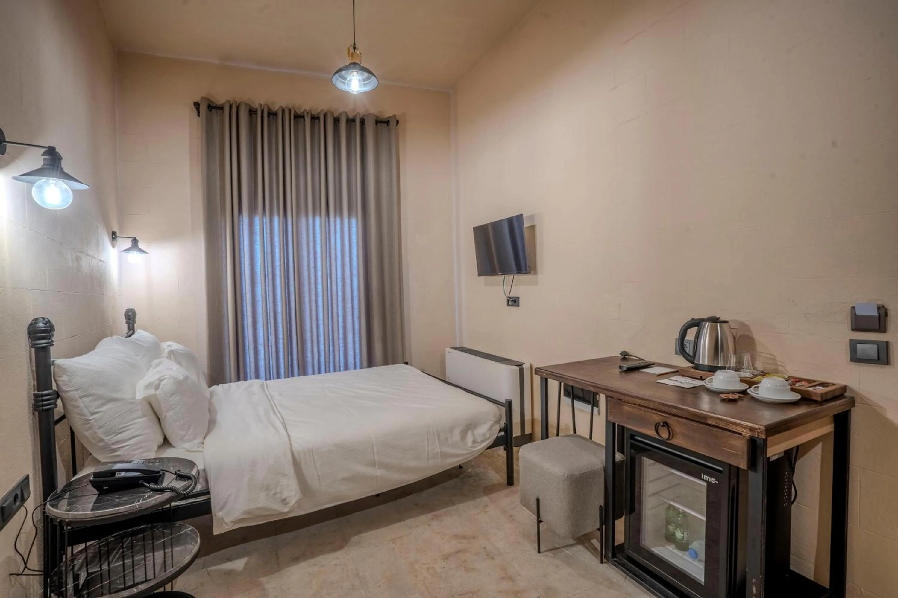 Bed in Maran House Mardin