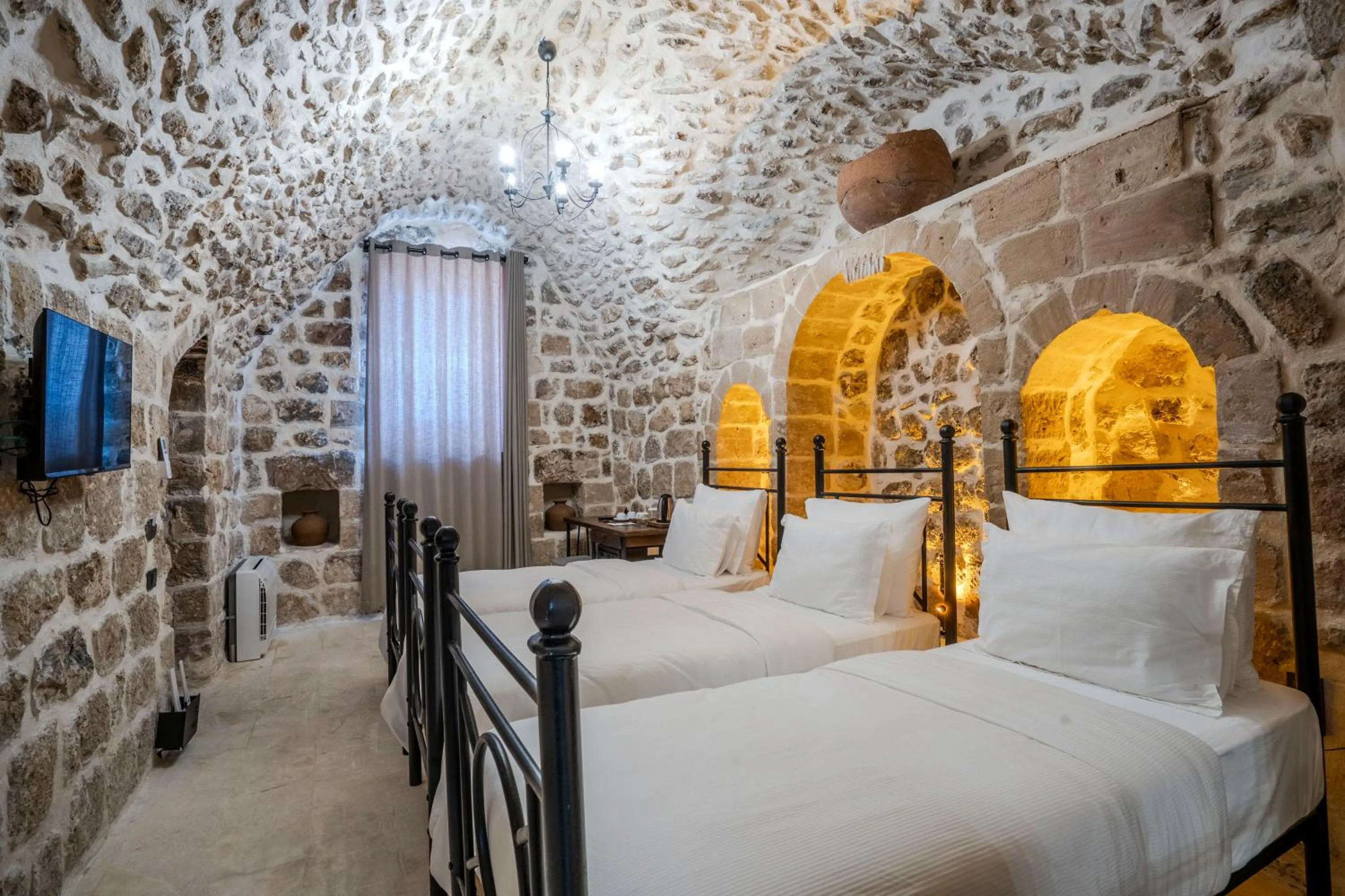 Bed in Maran House Mardin