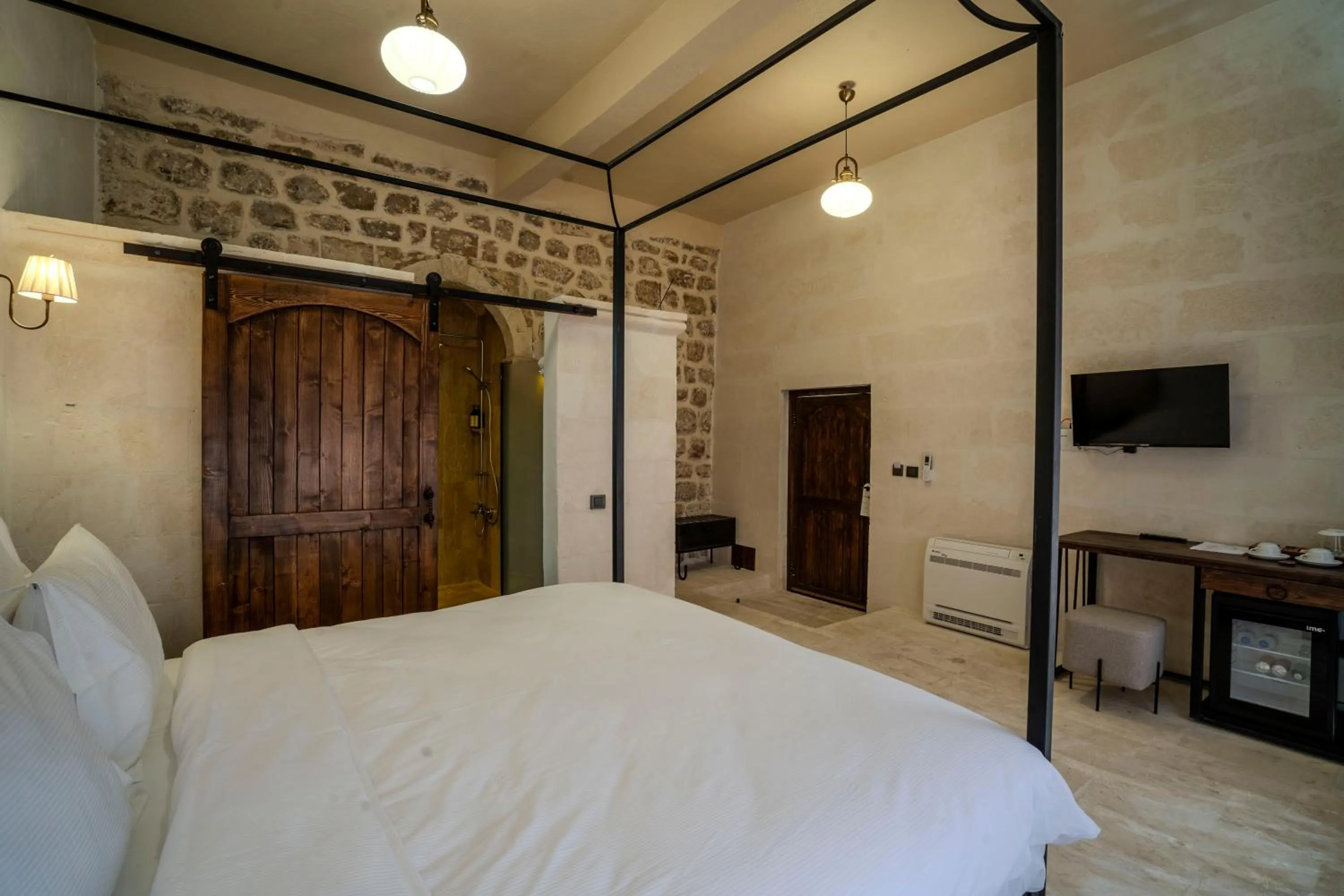 Bed in Maran House Mardin