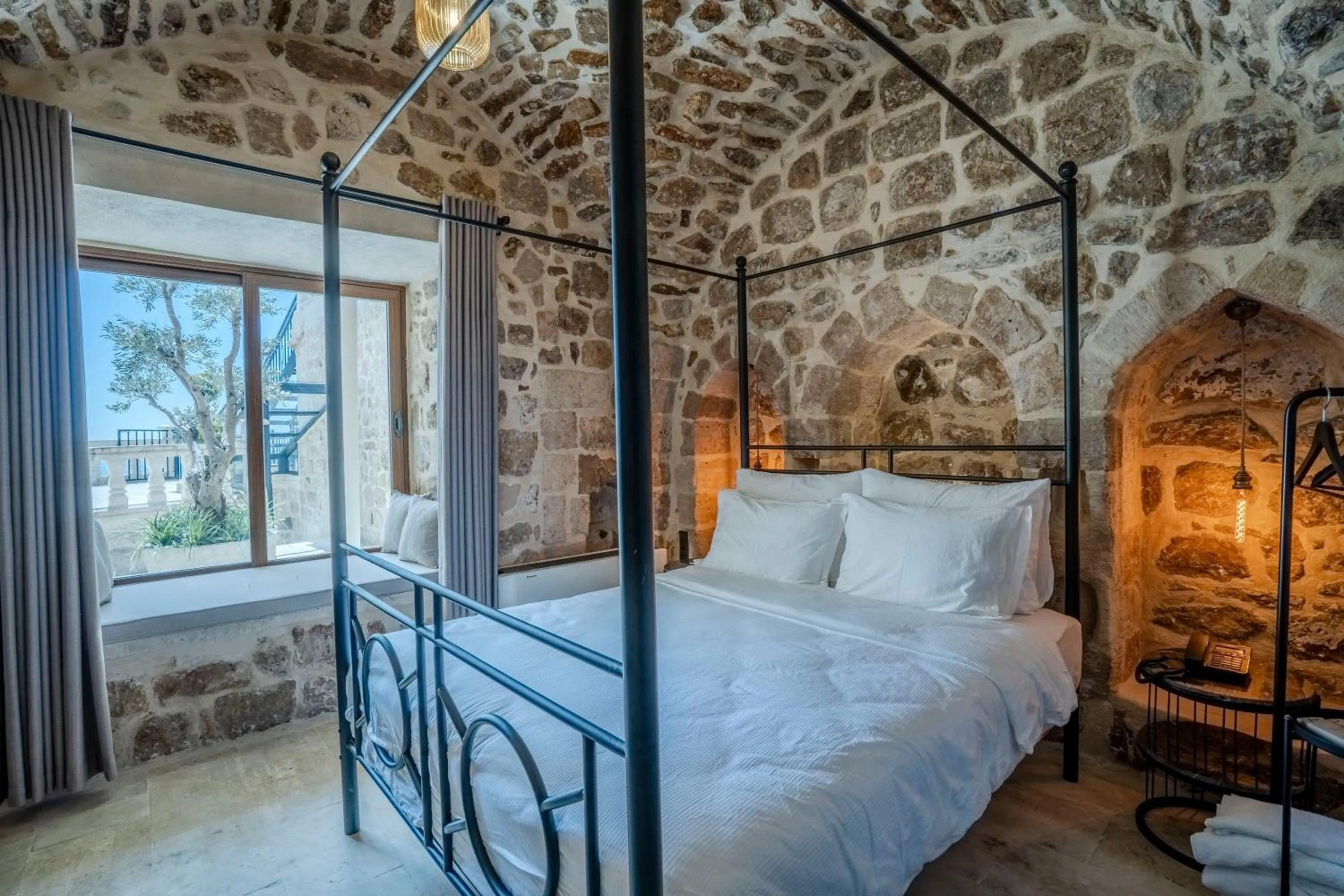 Bed in Maran House Mardin