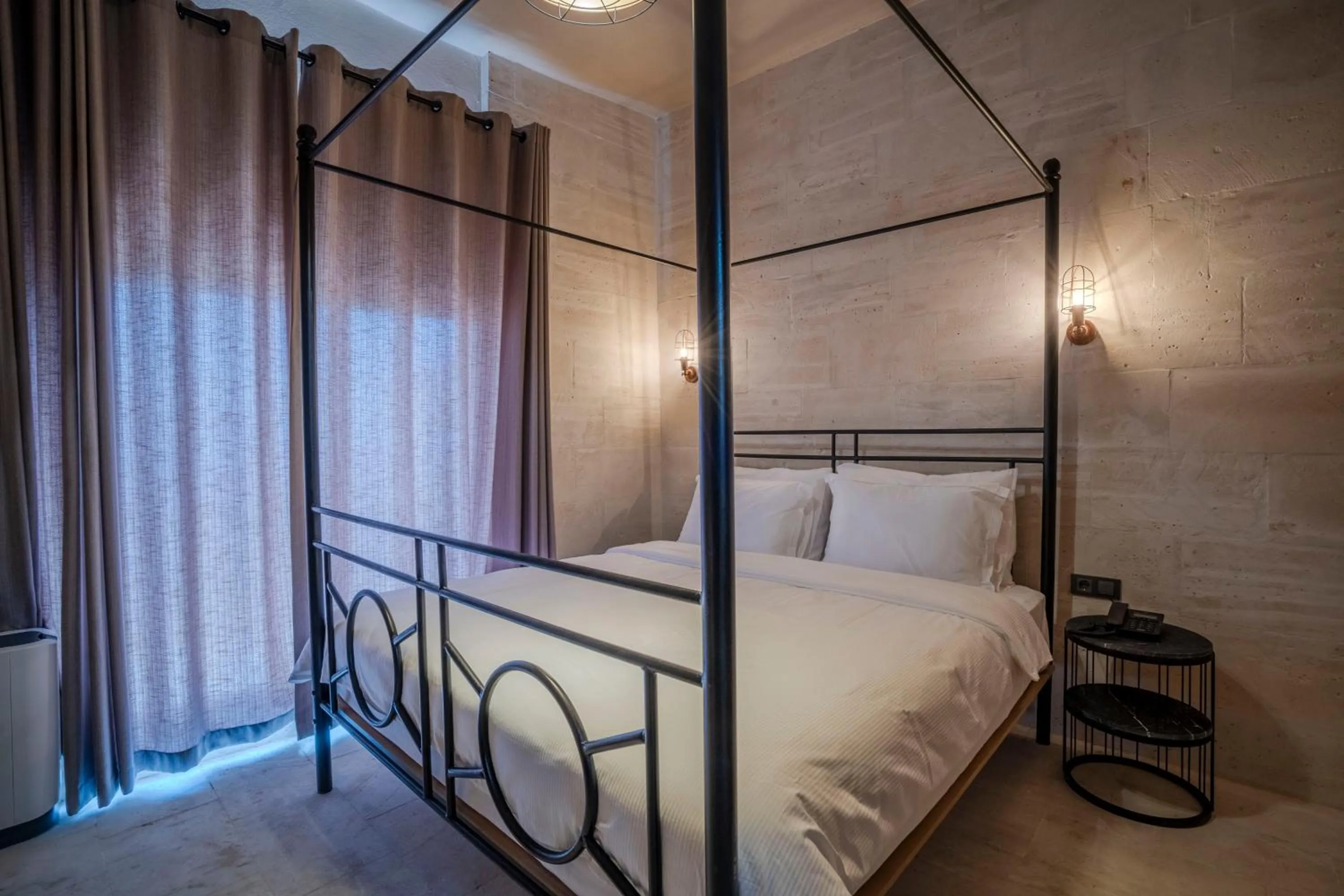 Bed in Maran House Mardin