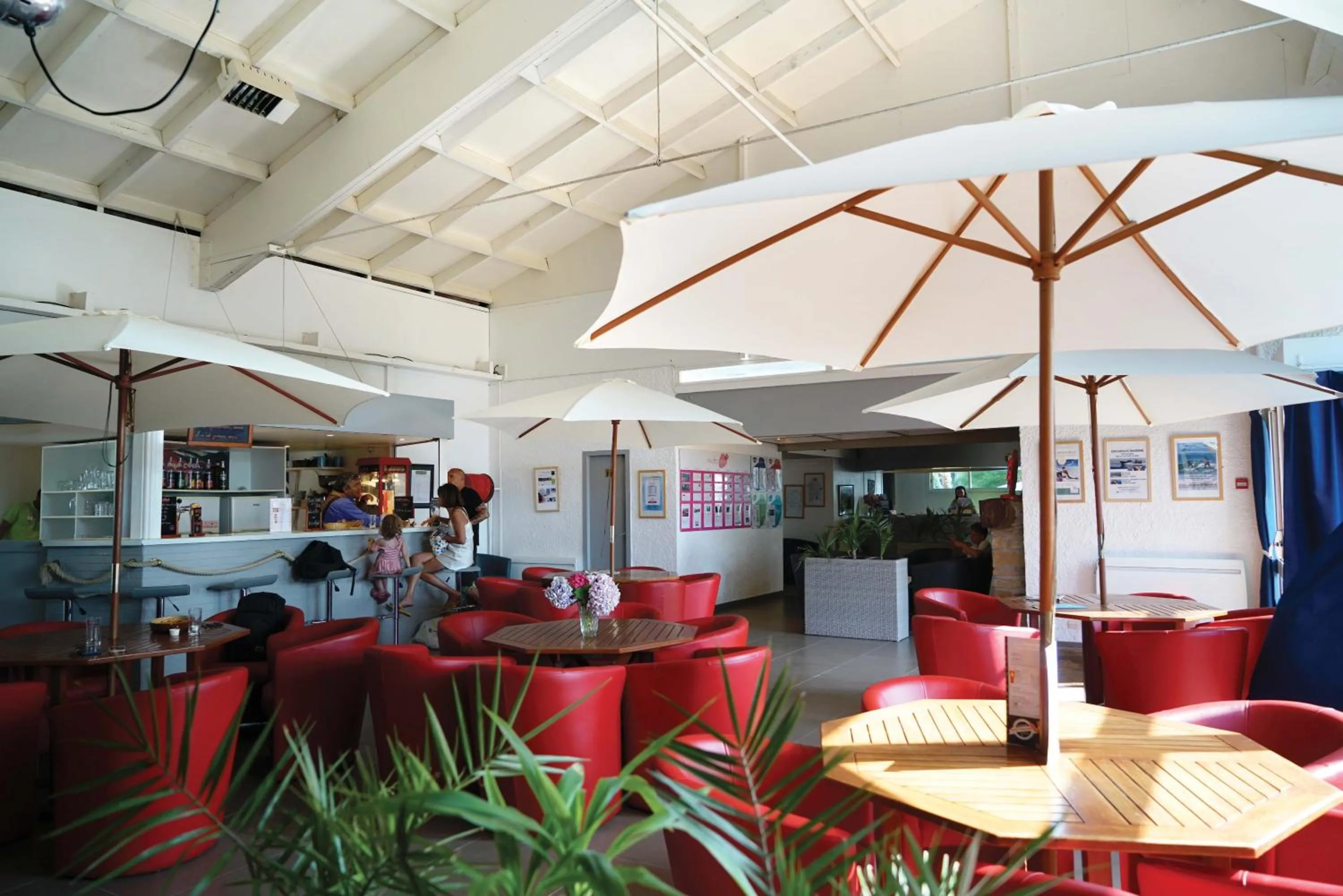 Lounge or bar in VVF Belle-Île-en-Mer