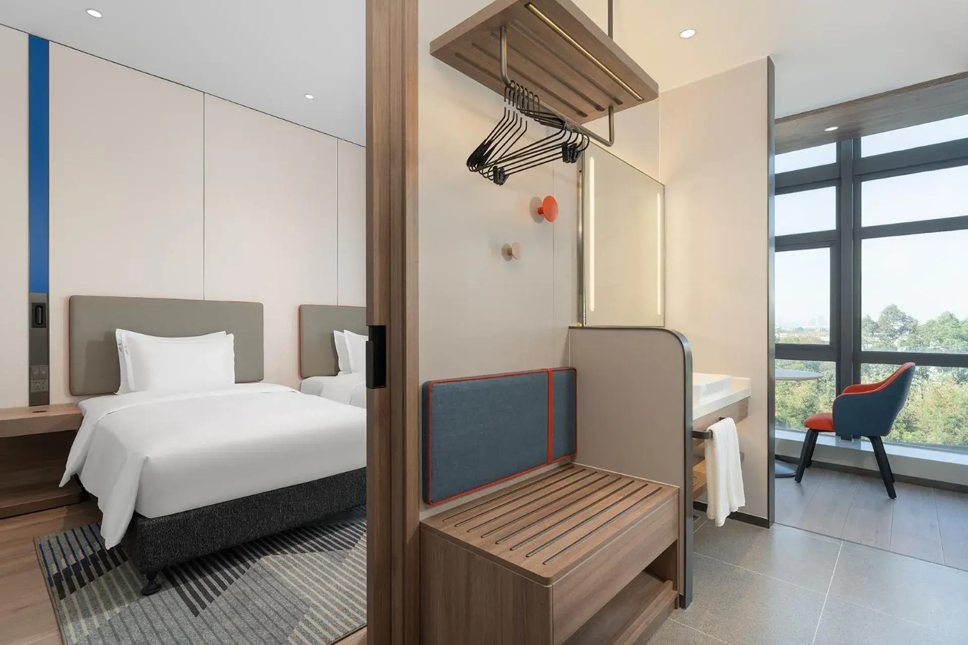 Holiday Inn Express Guangzhou University Town Holiday Inn Express Guangzhou University Town