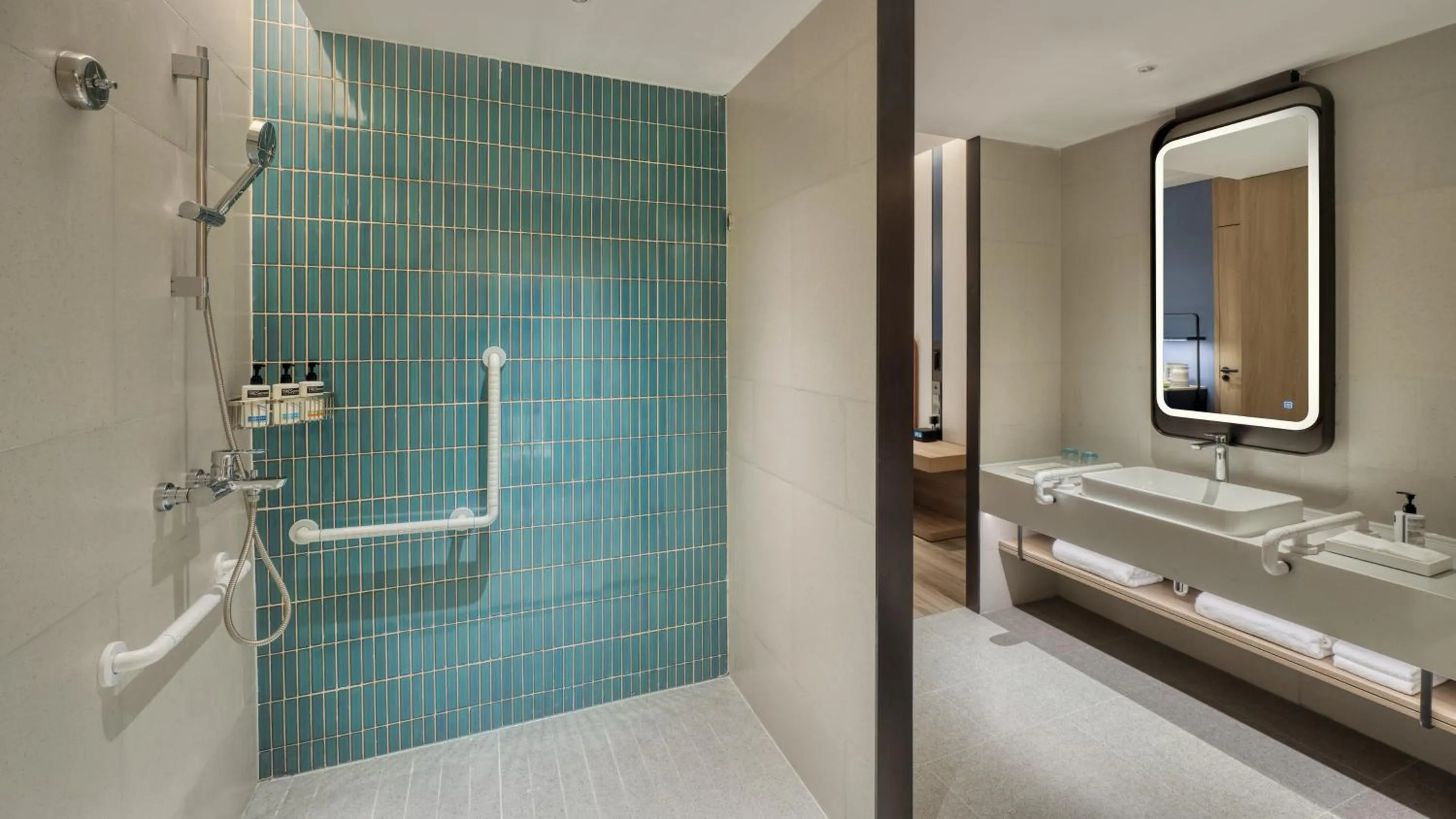 Photo of the whole room in Holiday Inn Express Rugao City Center, an IHG Hotel