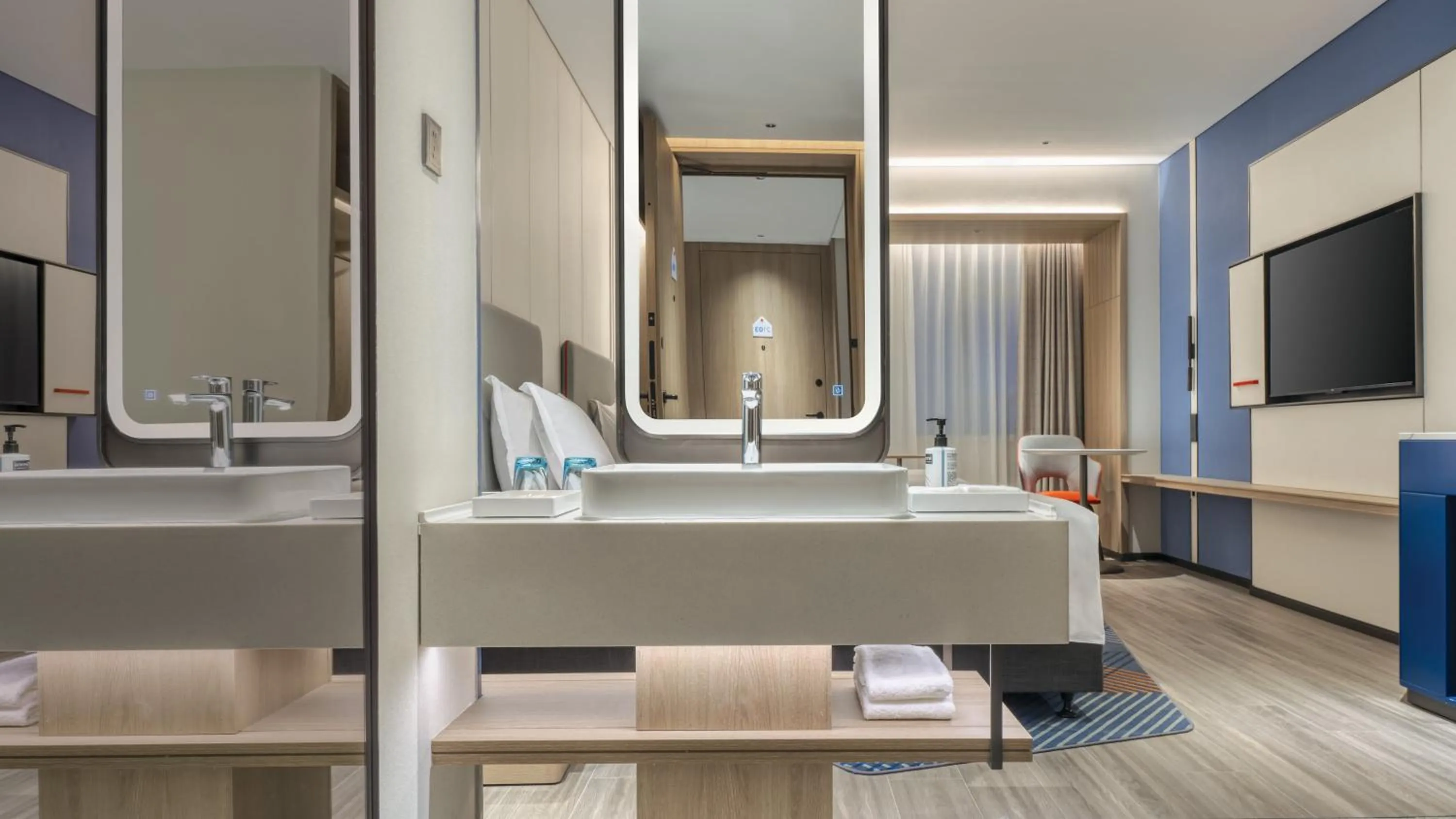 Photo of the whole room in Holiday Inn Express Rugao City Center, an IHG Hotel