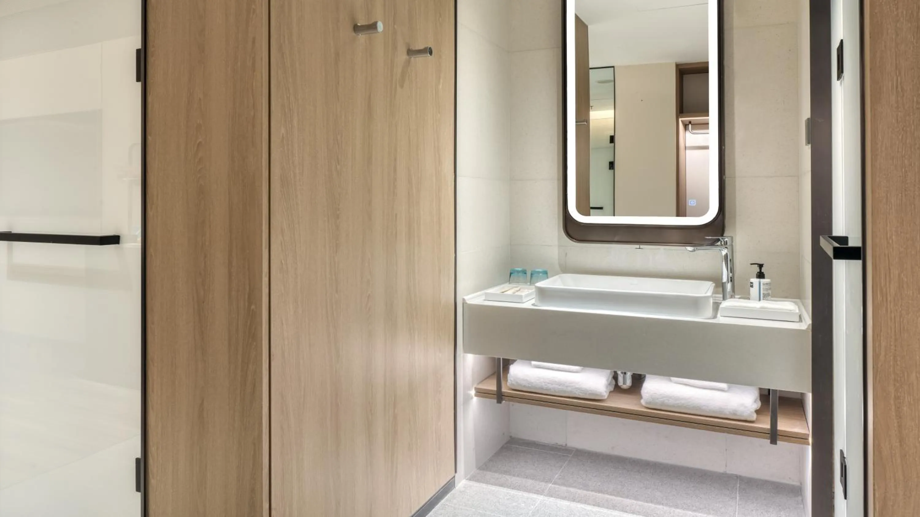 Bathroom in Holiday Inn Express Rugao City Center, an IHG Hotel