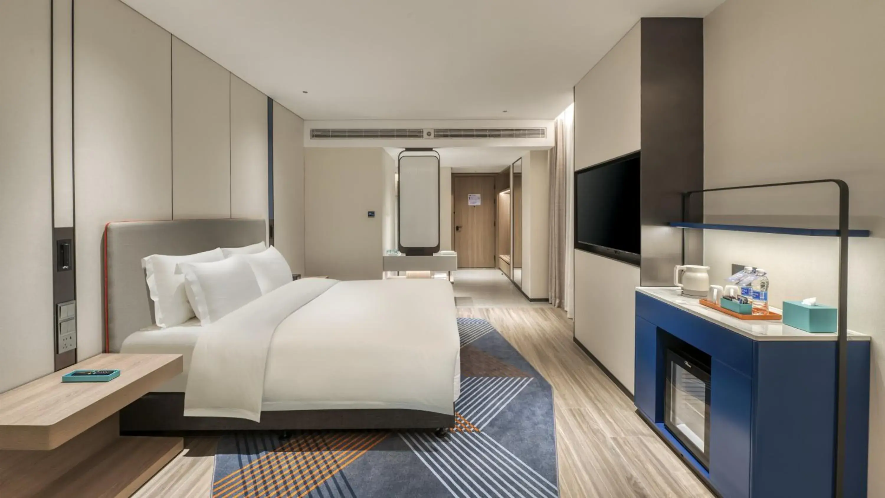 Standard King Room in Holiday Inn Express Rugao City Center, an IHG Hotel Standard King Room in Holiday Inn Express Rugao City Center, an IHG Hotel