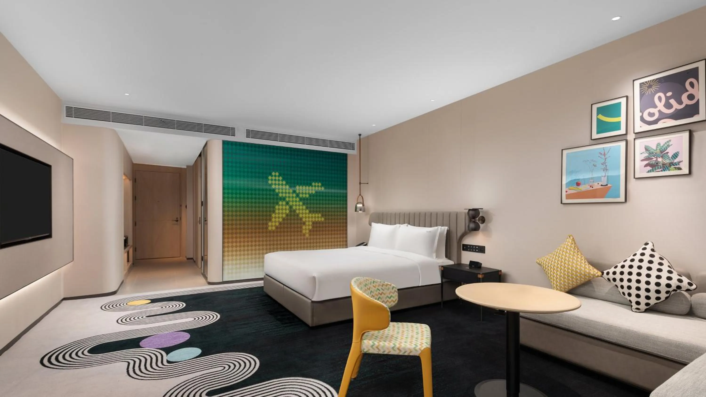 Photo of the whole room in Holiday Inn Shanghai Pudong Airport, an IHG Hotel