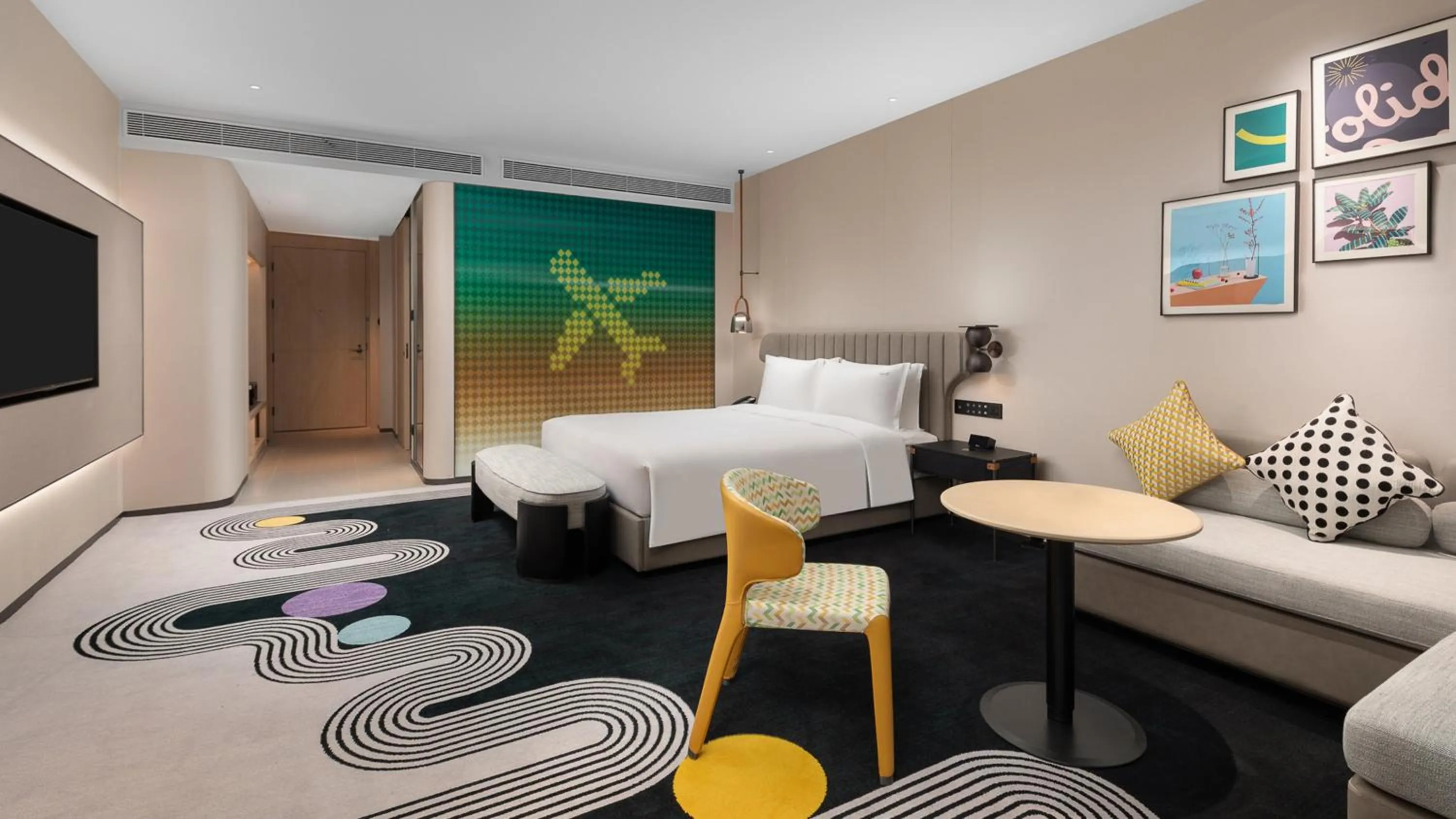 Photo of the whole room in Holiday Inn Shanghai Pudong Airport, an IHG Hotel