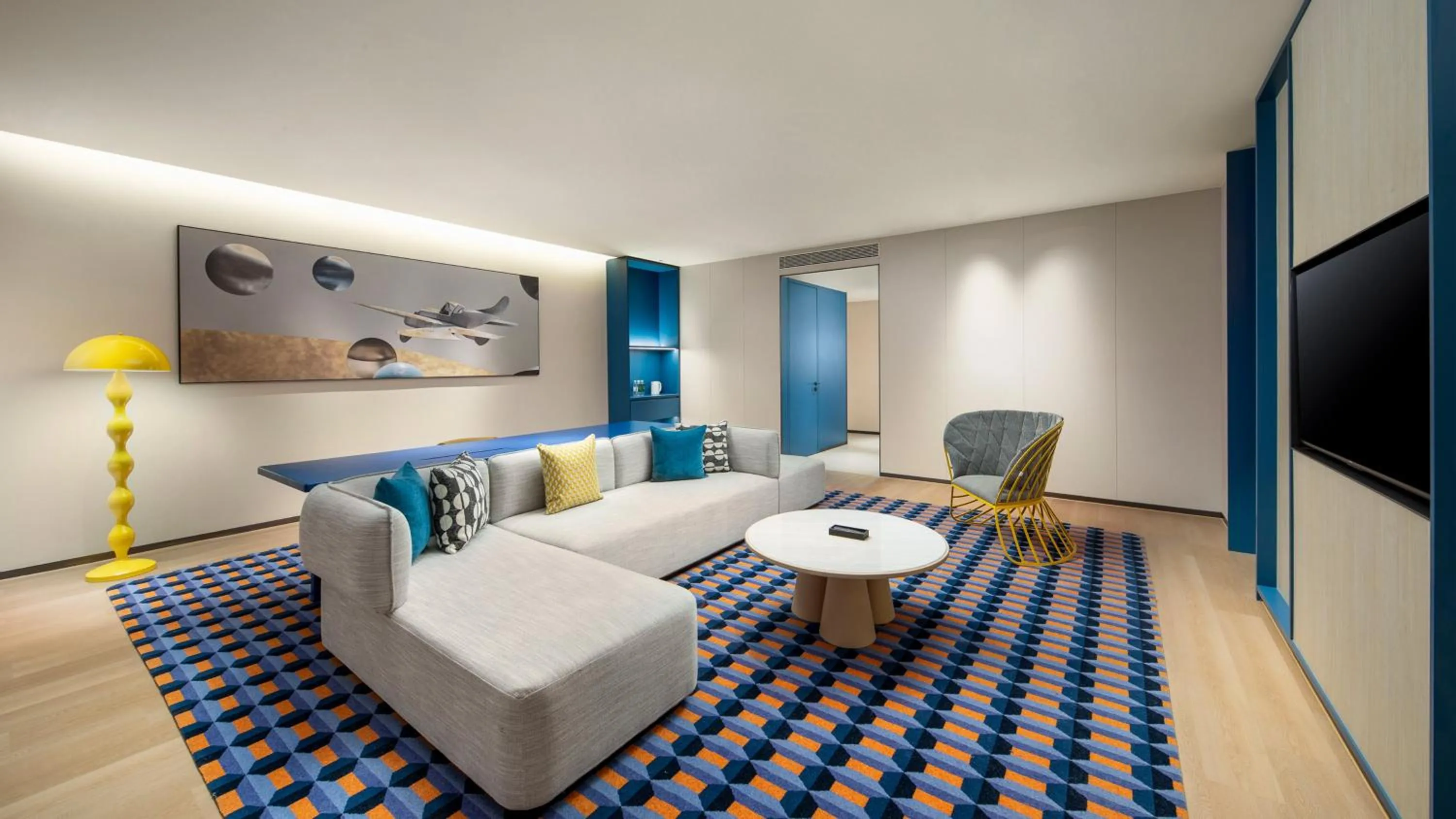 Photo of the whole room in Holiday Inn Shanghai Pudong Airport, an IHG Hotel