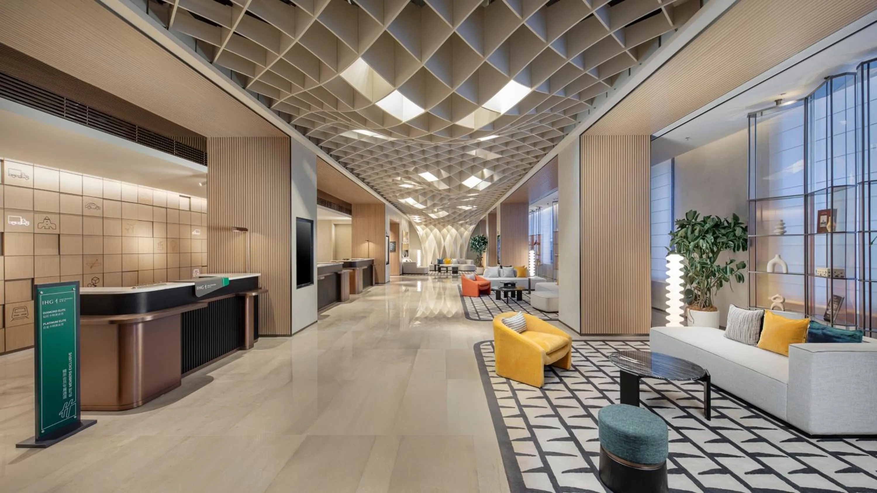 Property building in Holiday Inn Shanghai Pudong Airport, an IHG Hotel