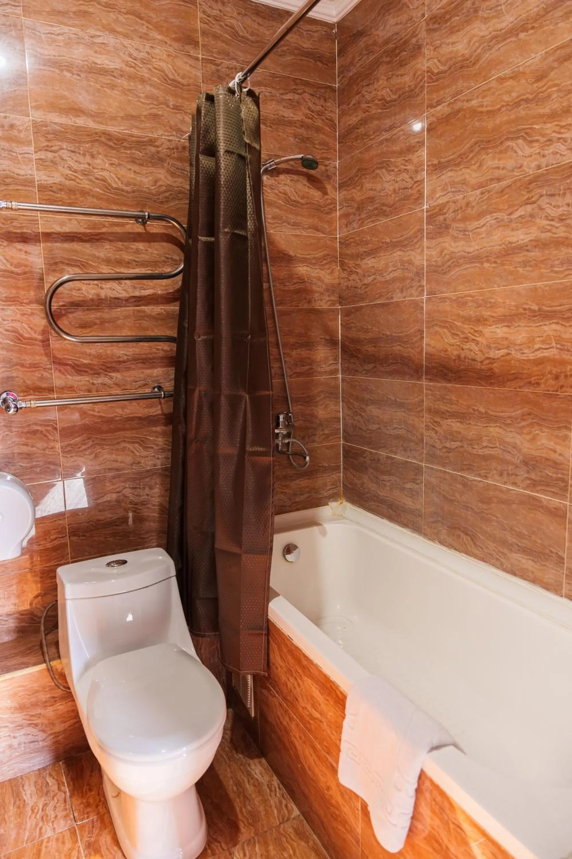 Bathroom in Almaty Grand Erbil Hotel