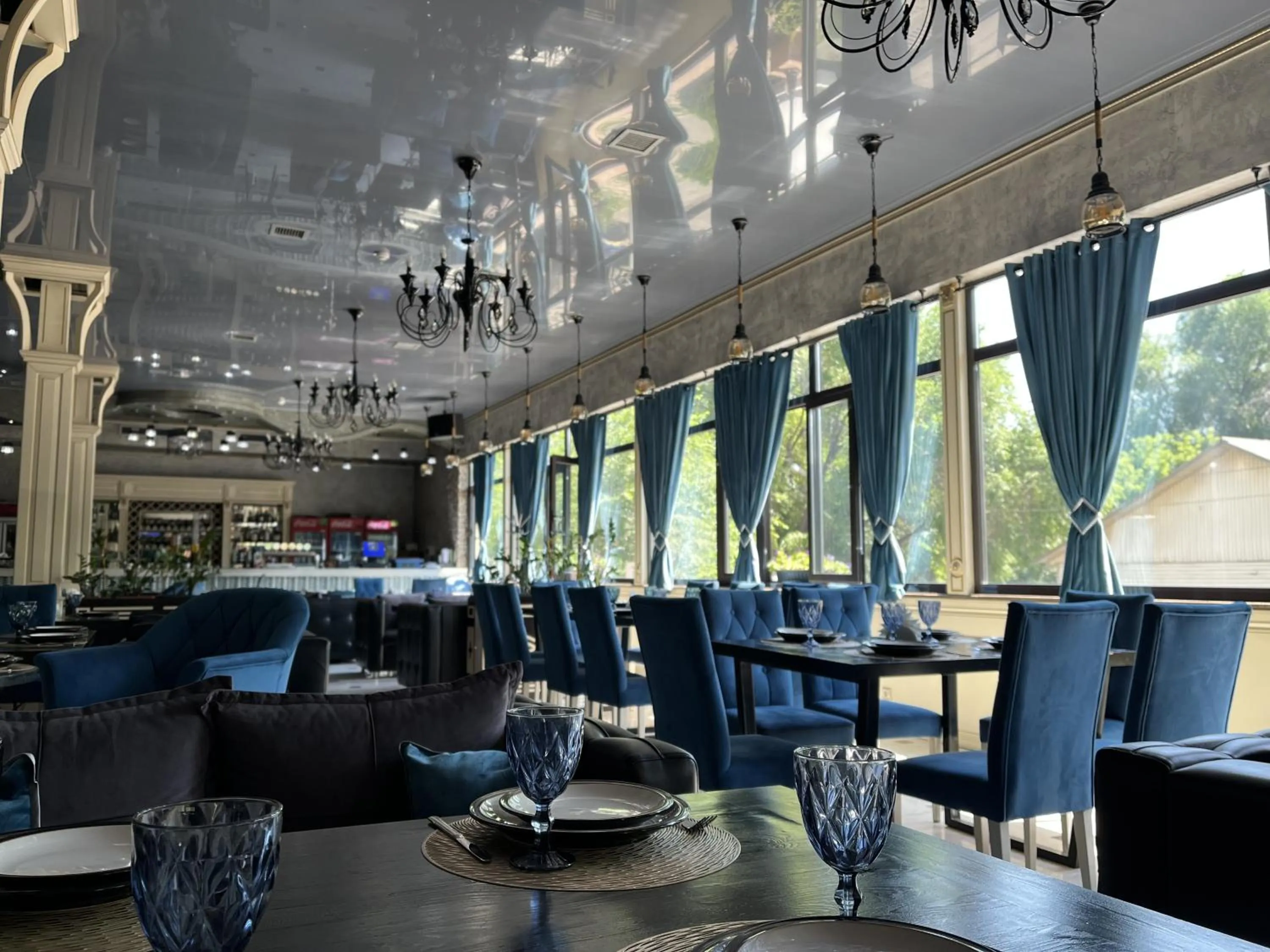 Lounge or bar in Almaty Grand Erbil Hotel