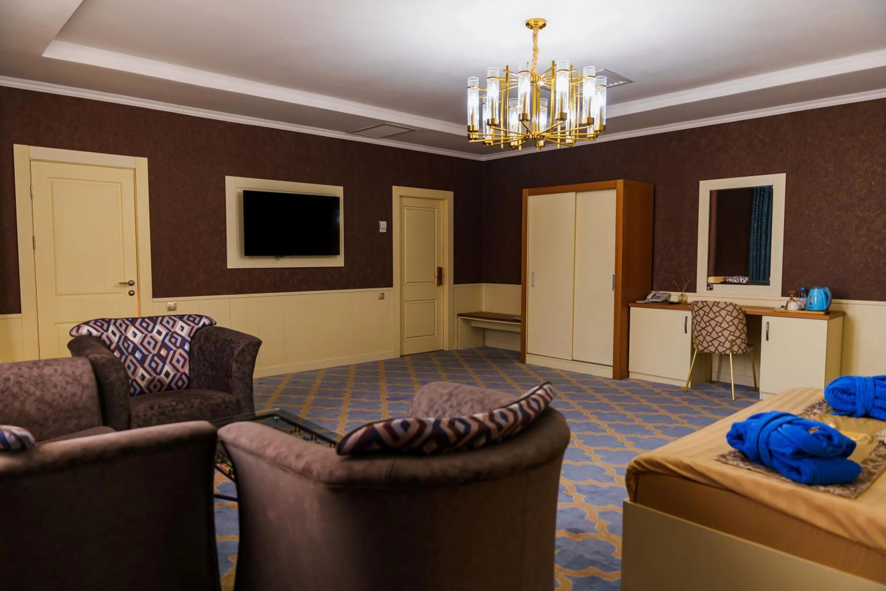 Living room in Almaty Grand Erbil Hotel