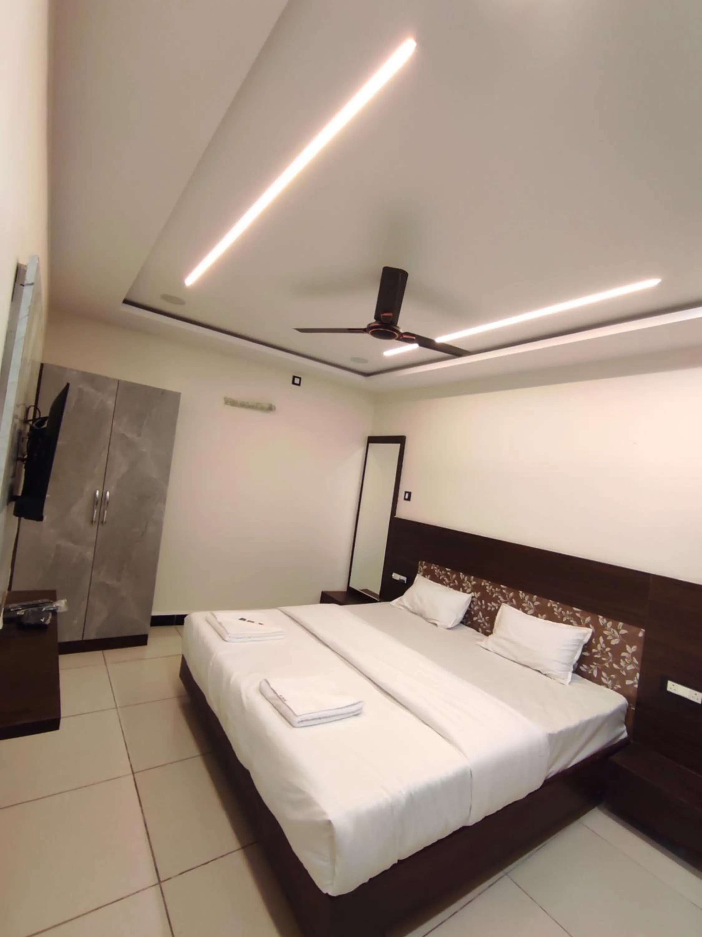 Bed in Hotel Dev Kripa