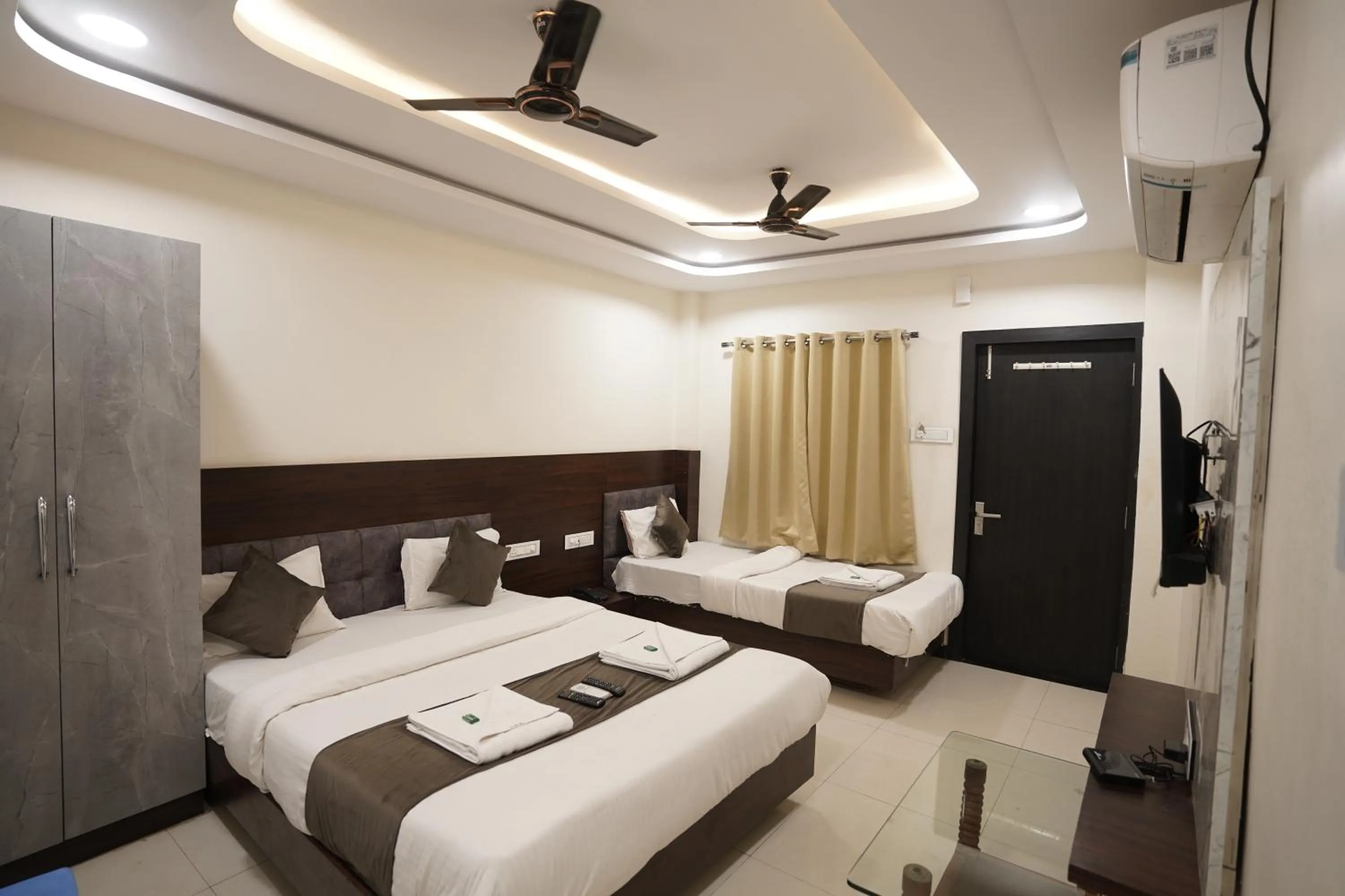 Bed in Hotel Dev Kripa