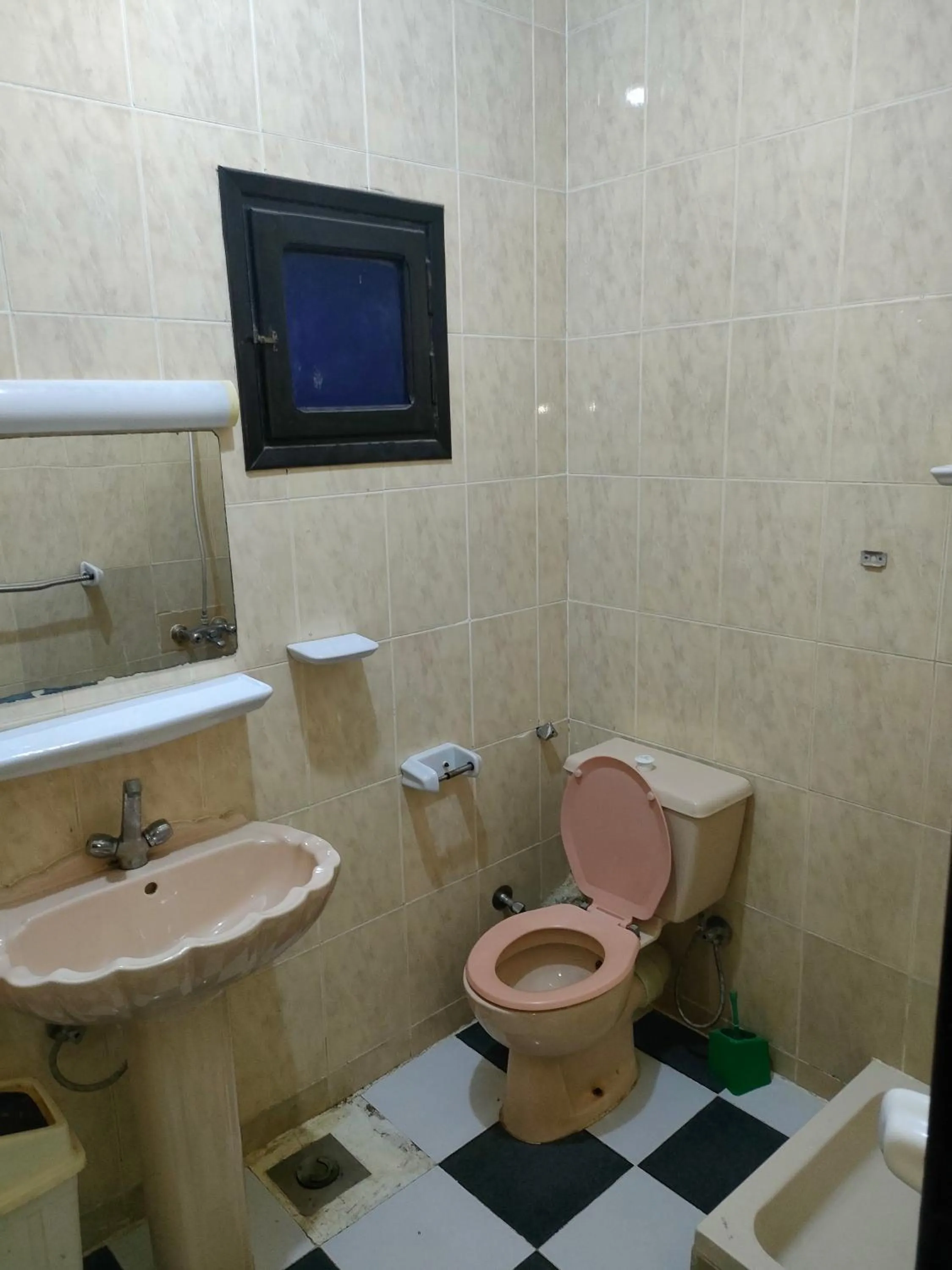 Bathroom in Al Dahar apartments Hurghada