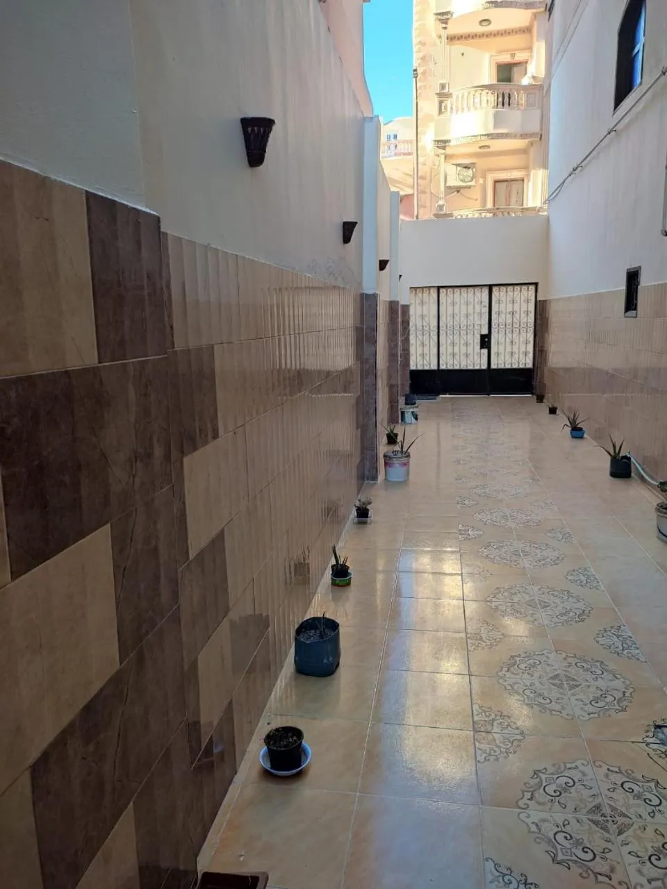 Facade/entrance in Al Dahar apartments Hurghada