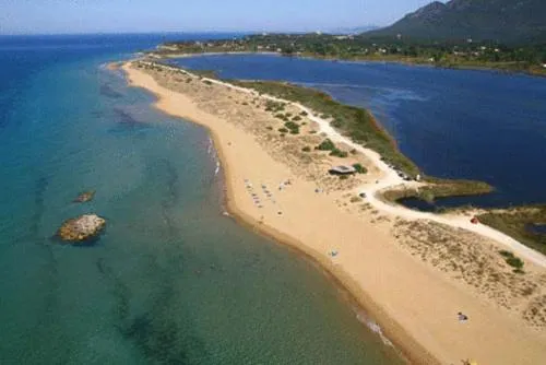 Day in Georgina Apartments