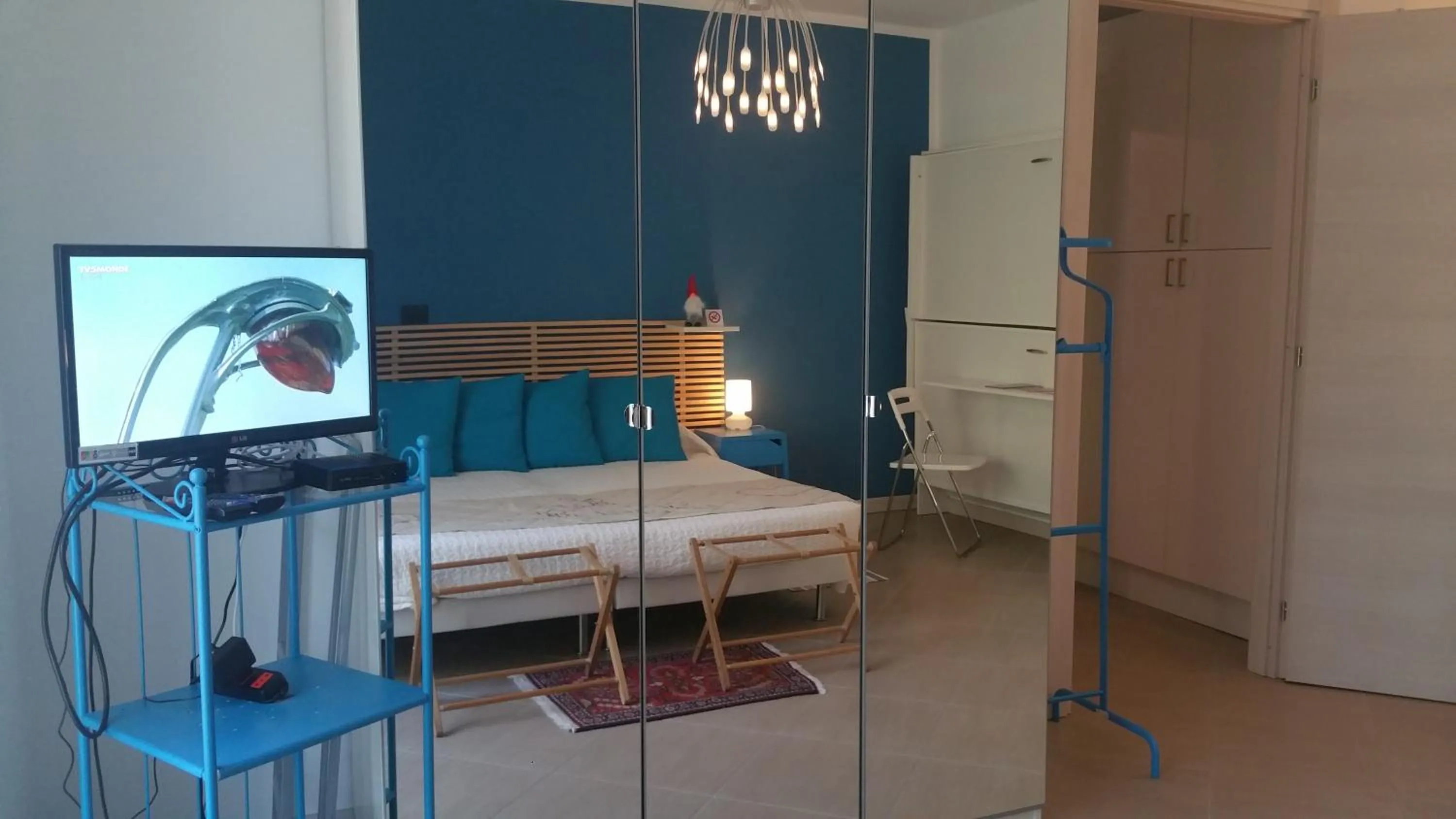 Decorative detail, Bed in B&B LeTerrazze Boutique Hotel - Torino