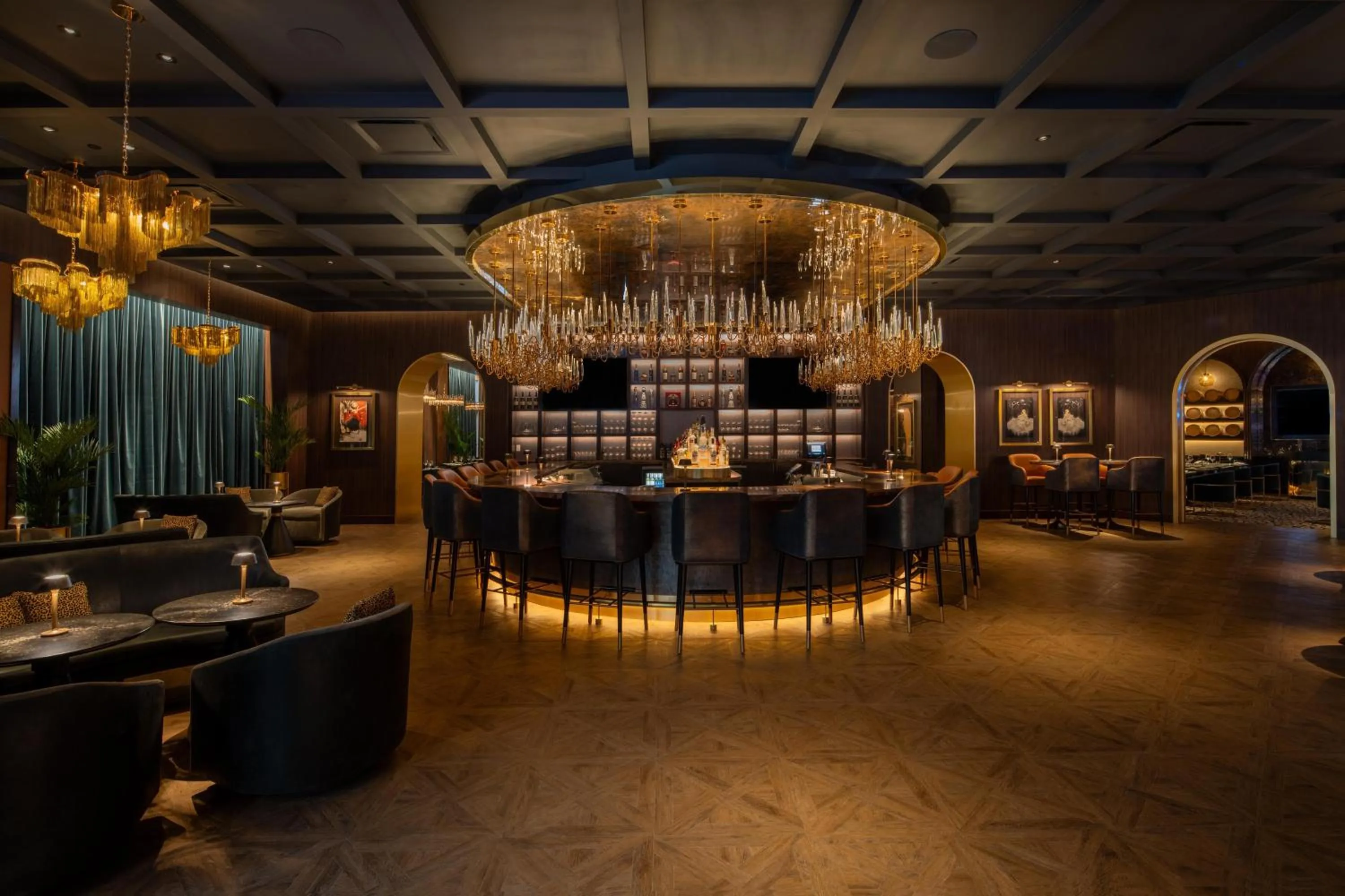 Lounge or bar in Live Casino & Hotel Louisiana, Curio Collection by Hilton