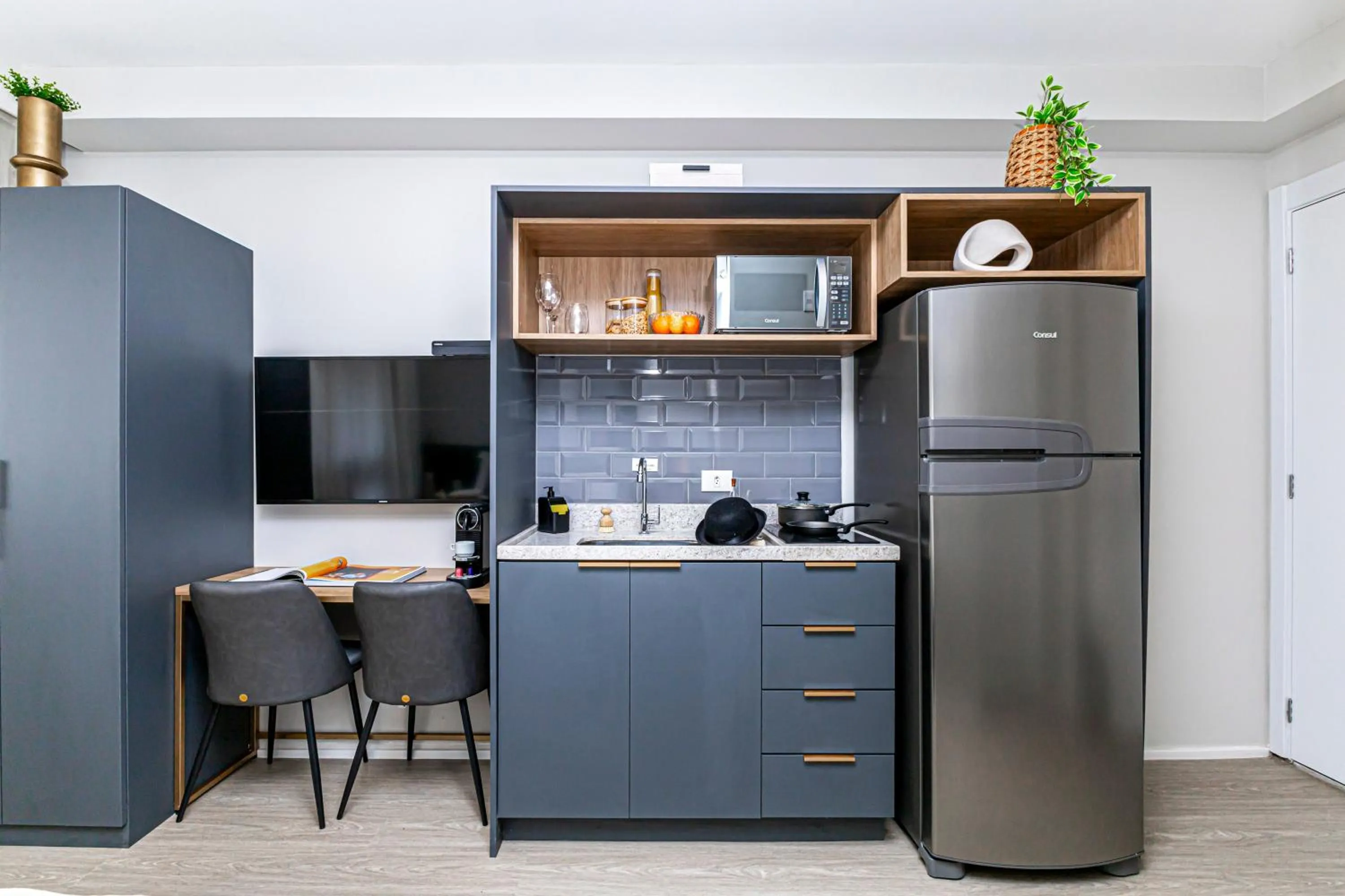 Day in Charlie Santo Amaro - Piscina, Academia e Nota 9,2