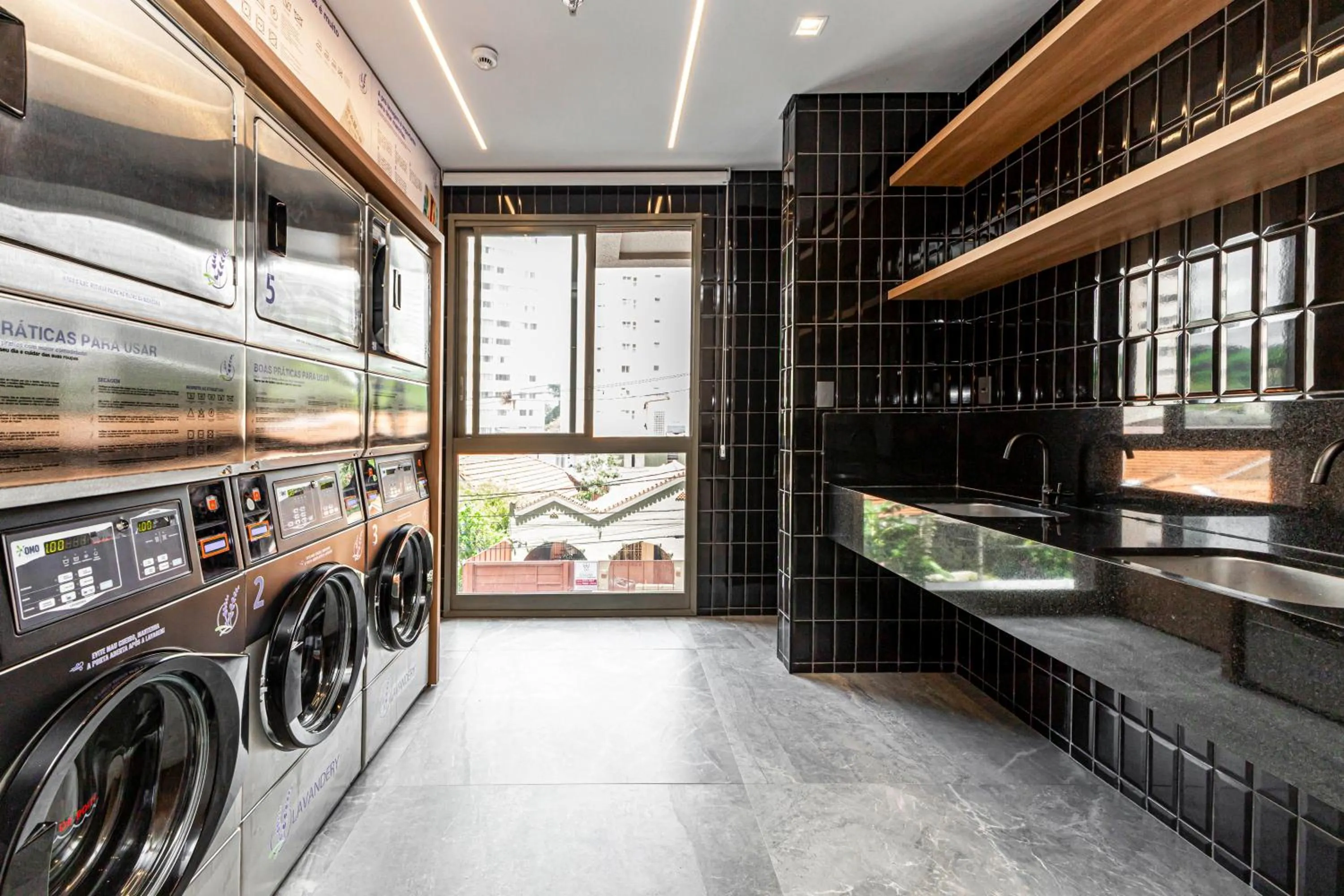 Property building in Charlie Santo Amaro - Piscina, Academia e Nota 9,2