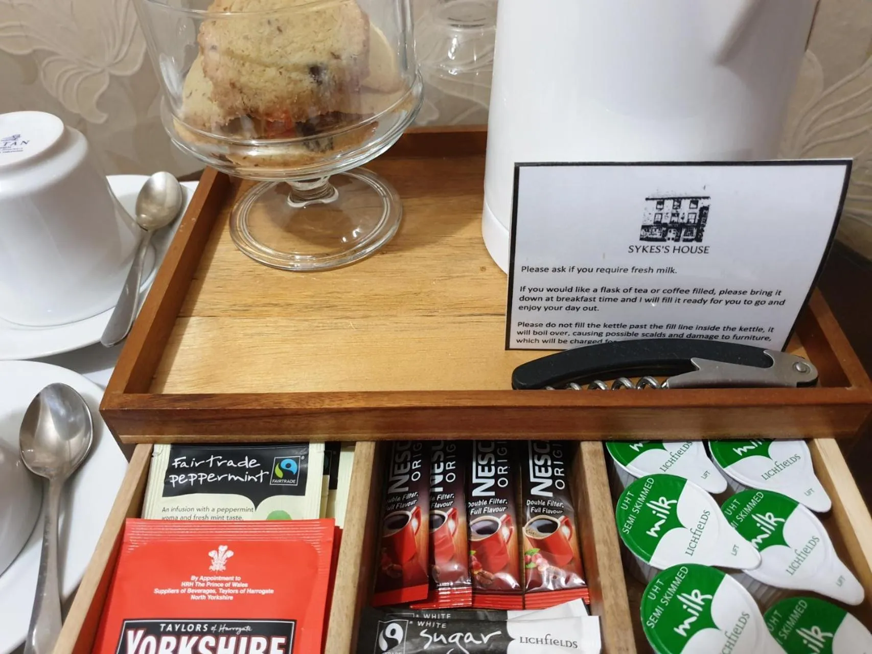 Drinks in Sykes House