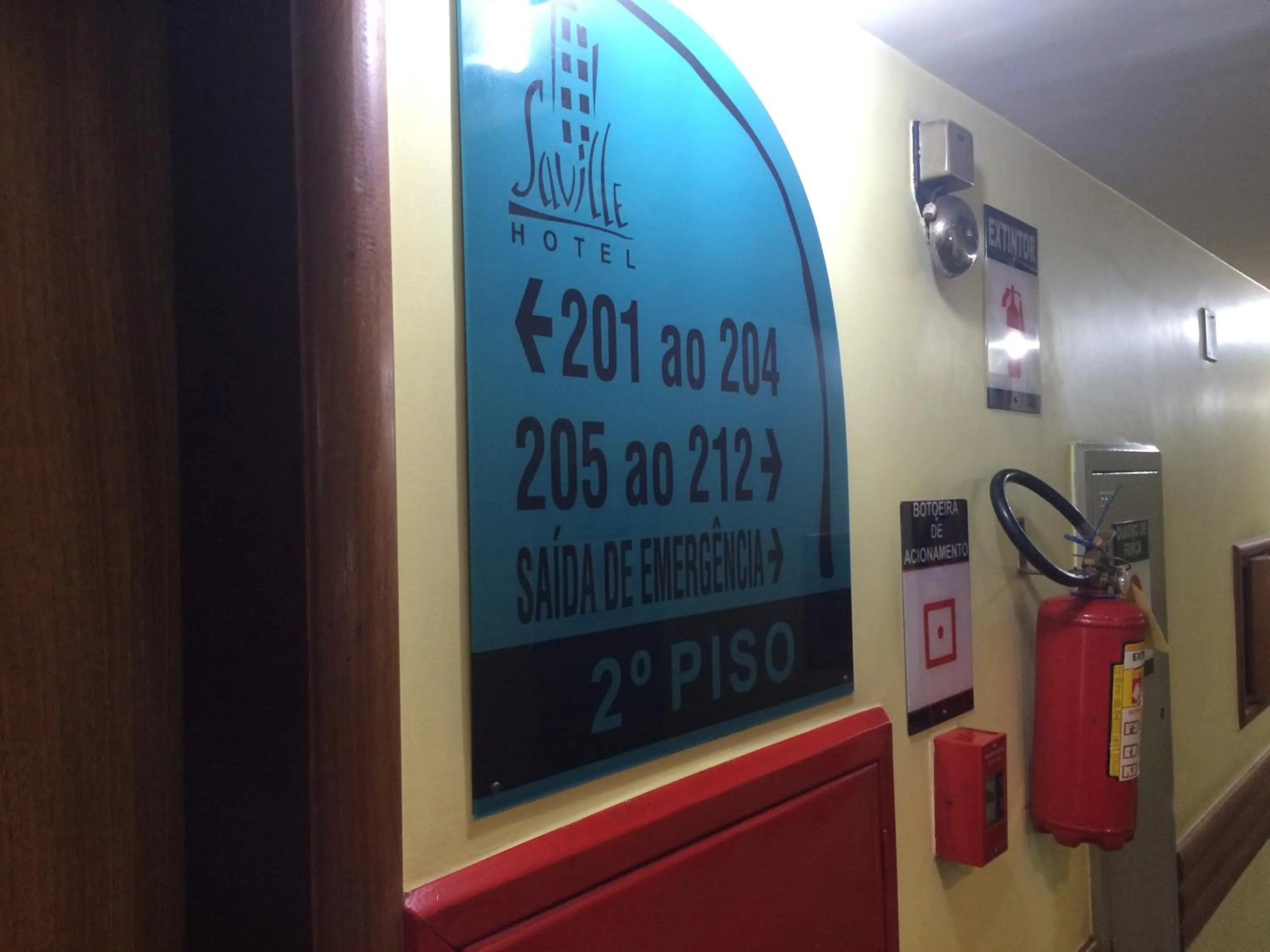 Logo/Certificate/Sign in Saville Hotel