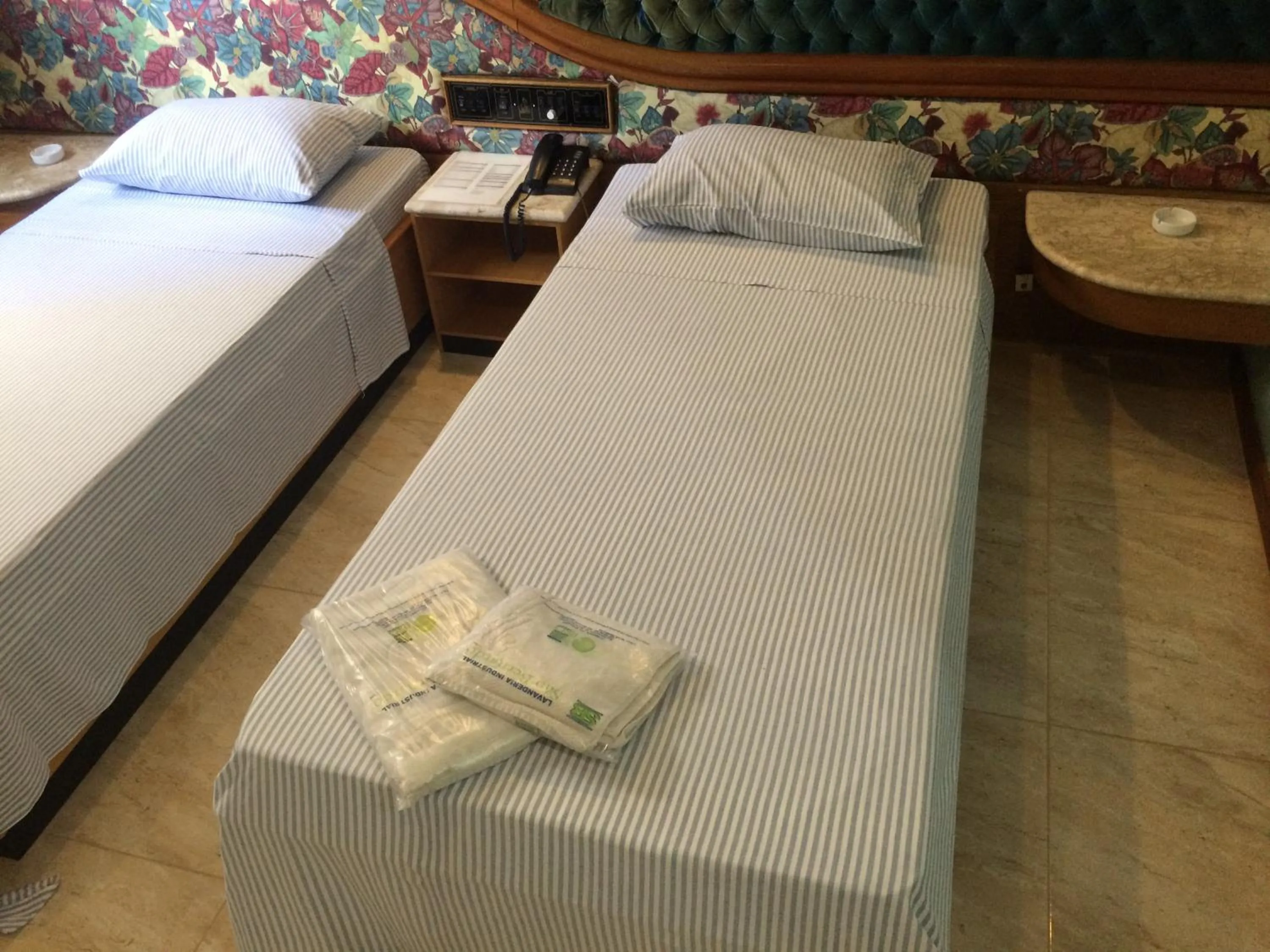 Bed in Saville Hotel