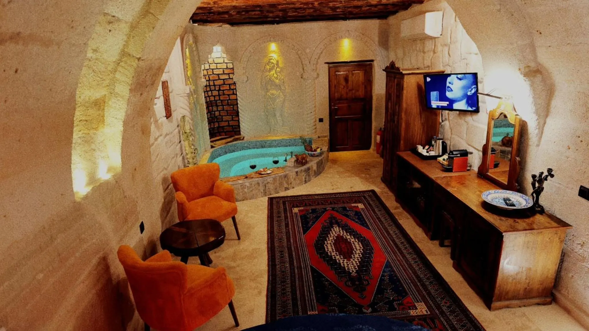 Hot Tub in Historical Goreme House