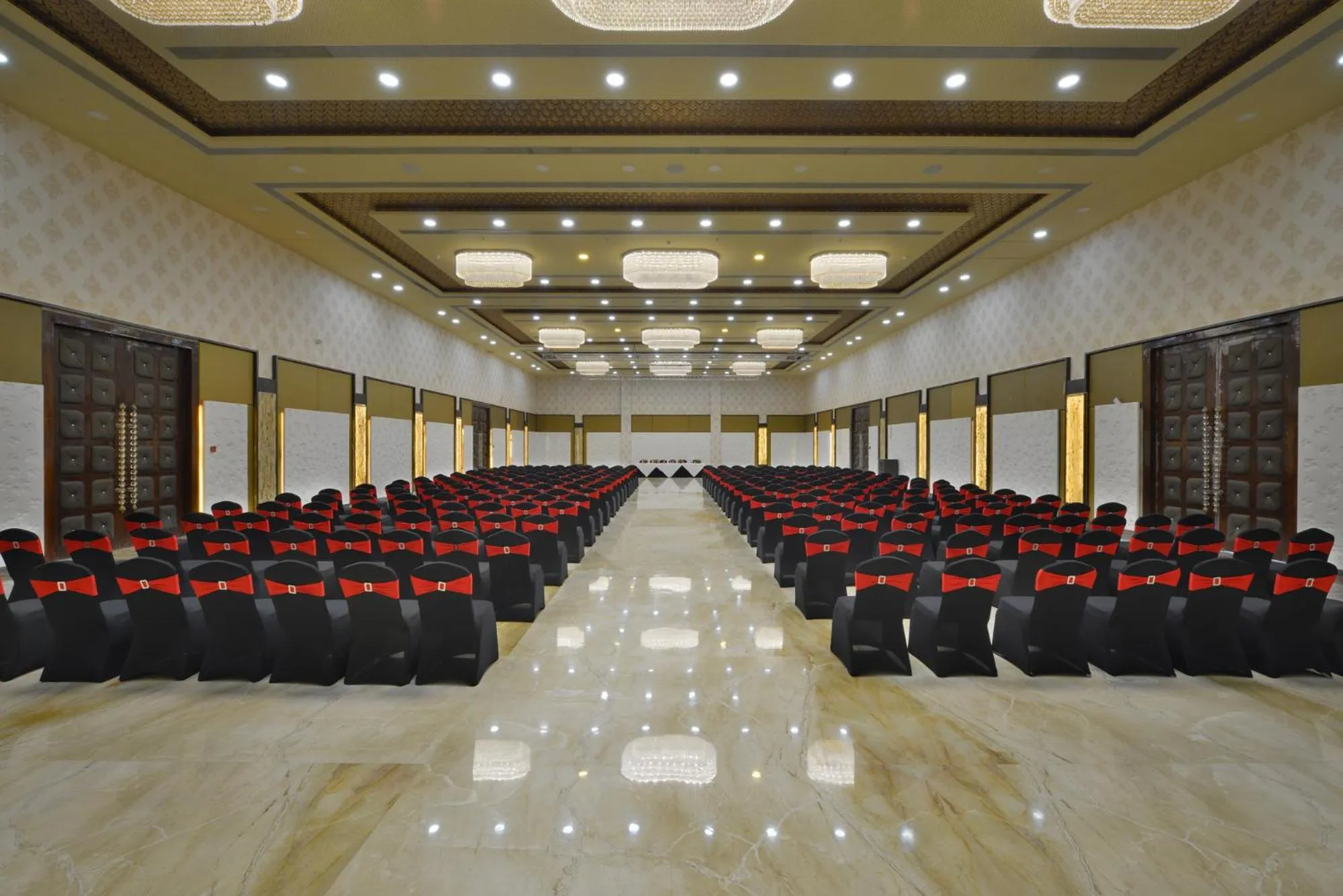 Banquet/Function facilities in Treat Resort Silvassa