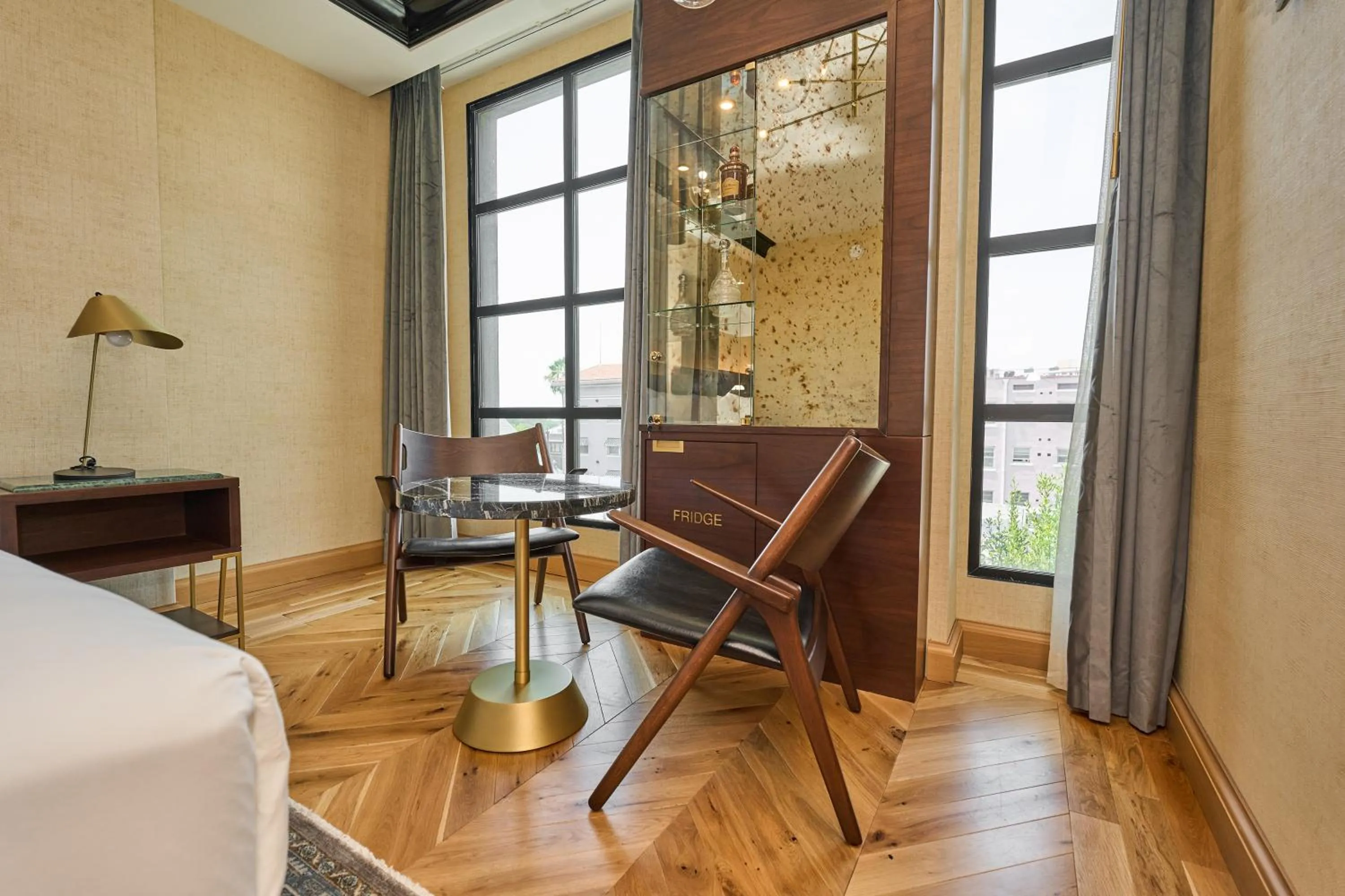 Seating area in Whisky Hotel