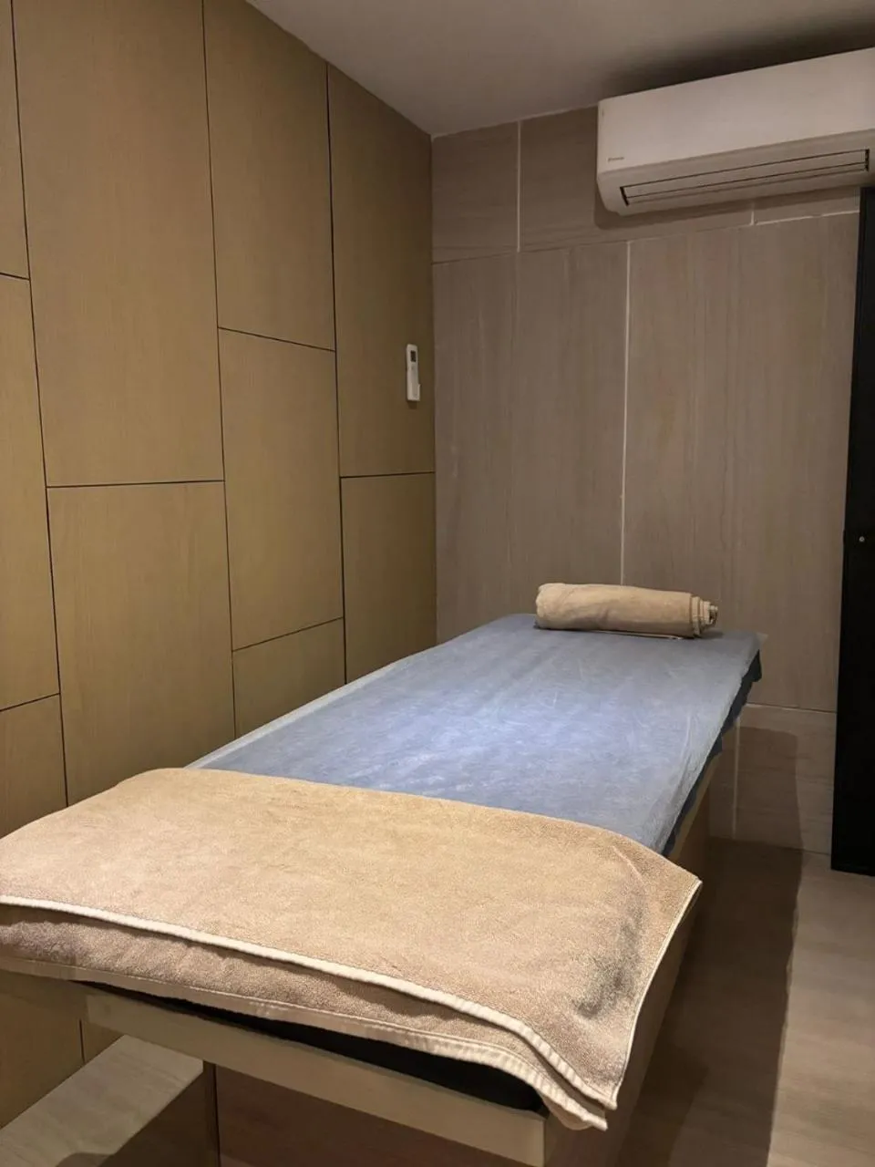 Spa and wellness centre/facilities, Bed in Orchid Hotel Chandigarh,Zirakpur