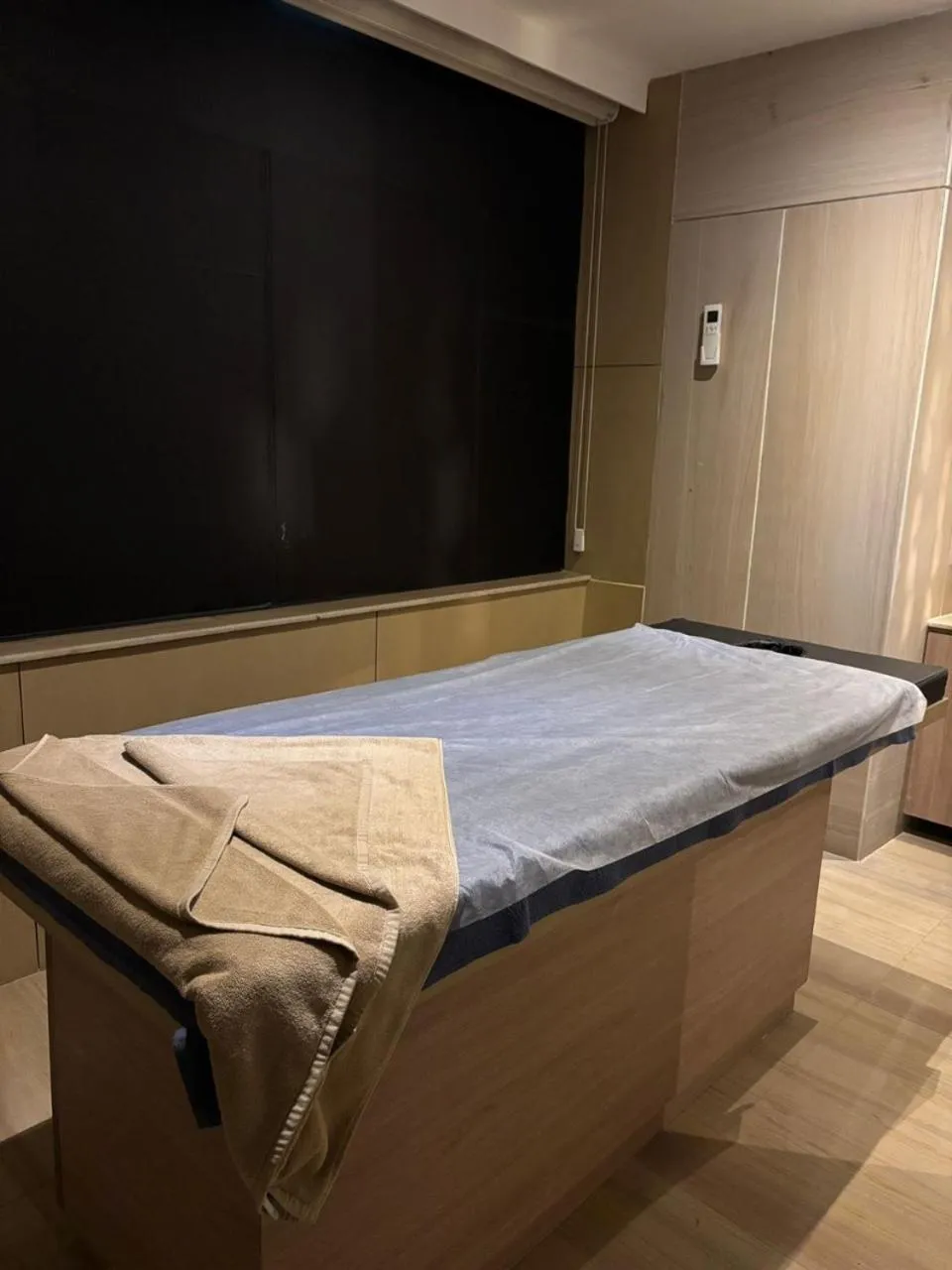 Spa and wellness centre/facilities, Bed in Orchid Hotel Chandigarh,Zirakpur