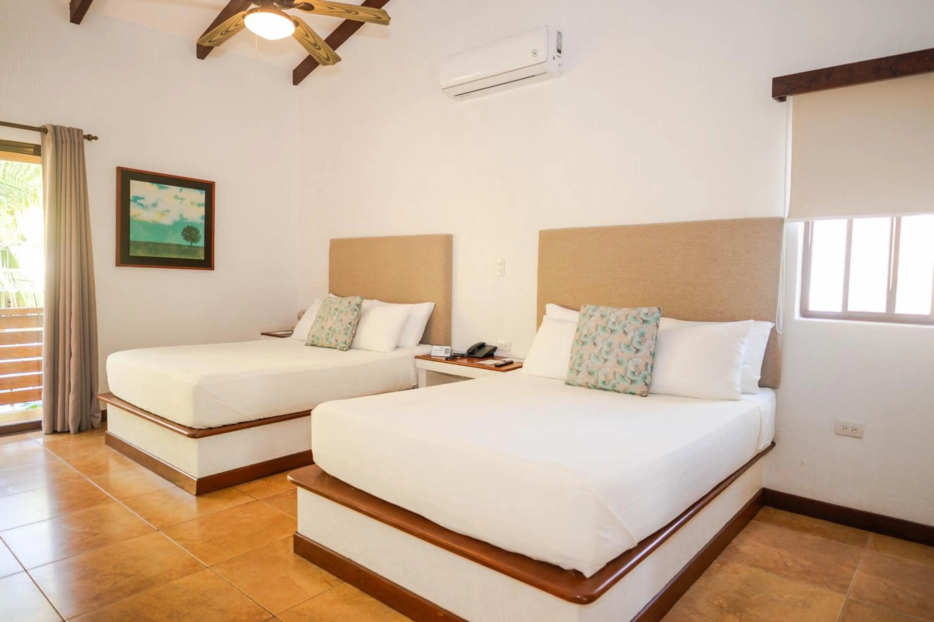 Bed in Boca Olas Resort Villas